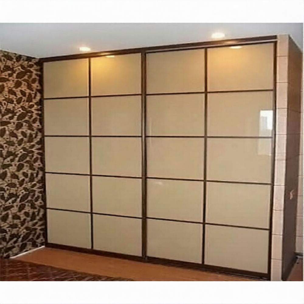 Шкаф-Купе встроены с лакобелем.