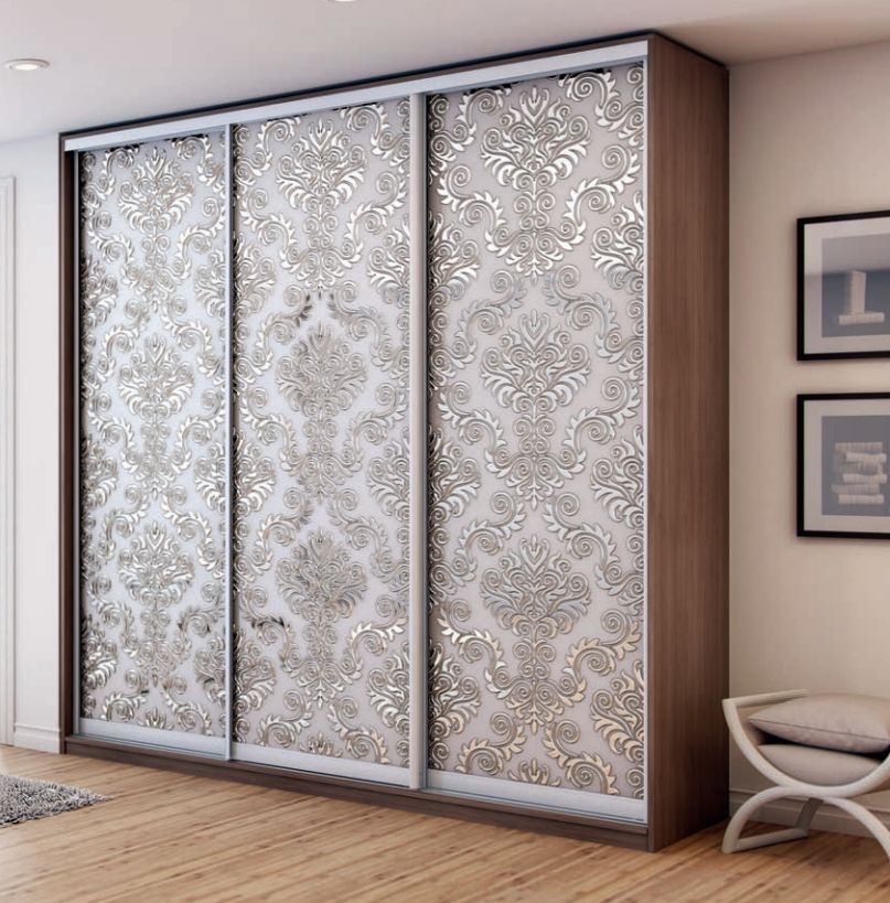 Шкаф-Купе с рисунком.