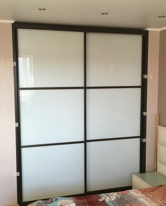 Шкаф-Купе встроенный лакобель.