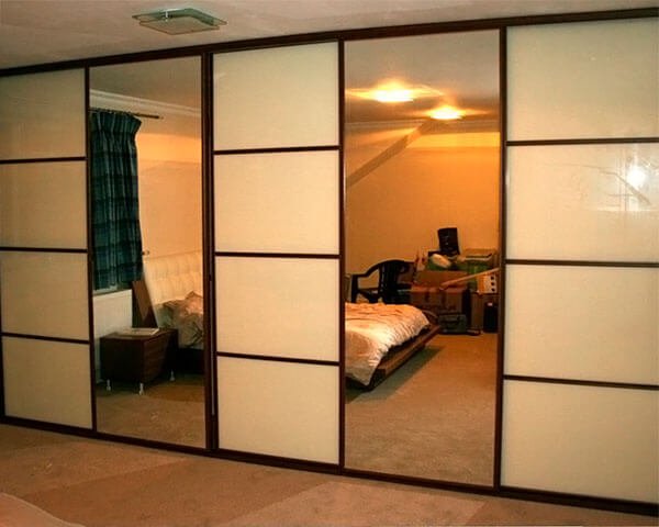 Шкаф-Купе комбинированный с зеркалом и лакобелем.