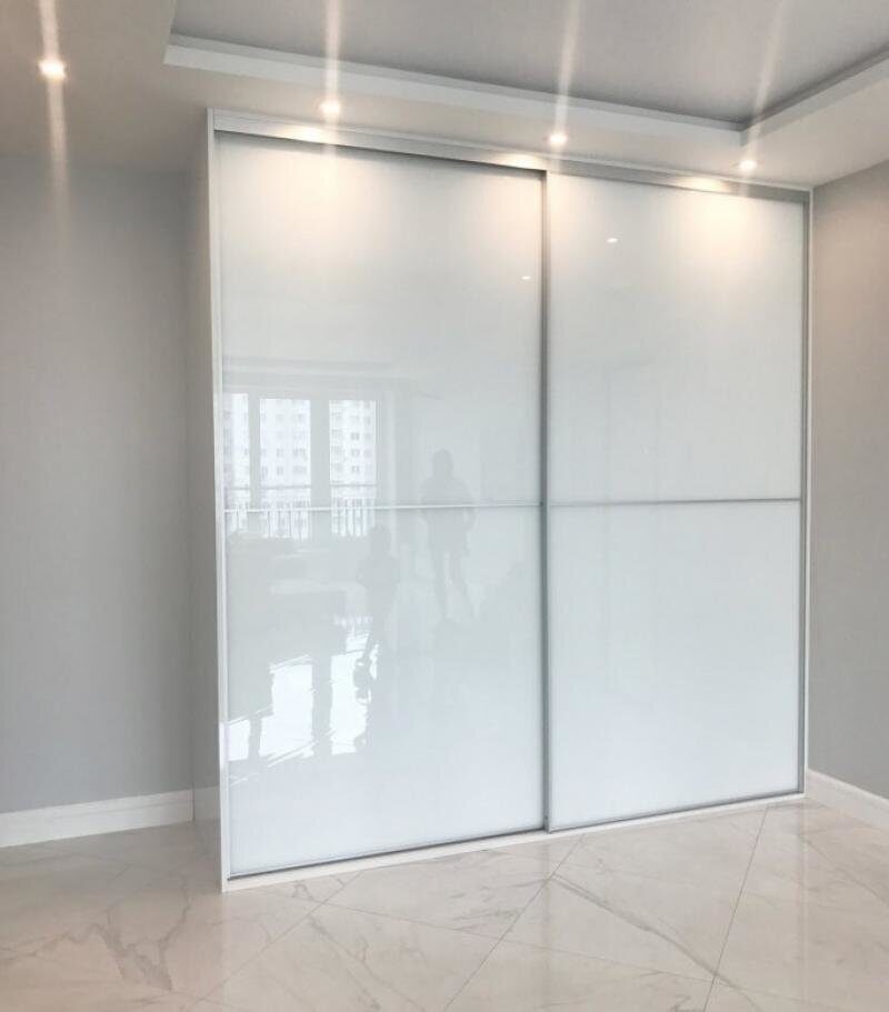 Шкаф-Купе с лакобелем.