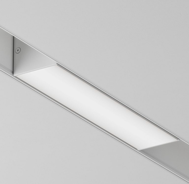 Фото TR012-2-7W4K-W - 2