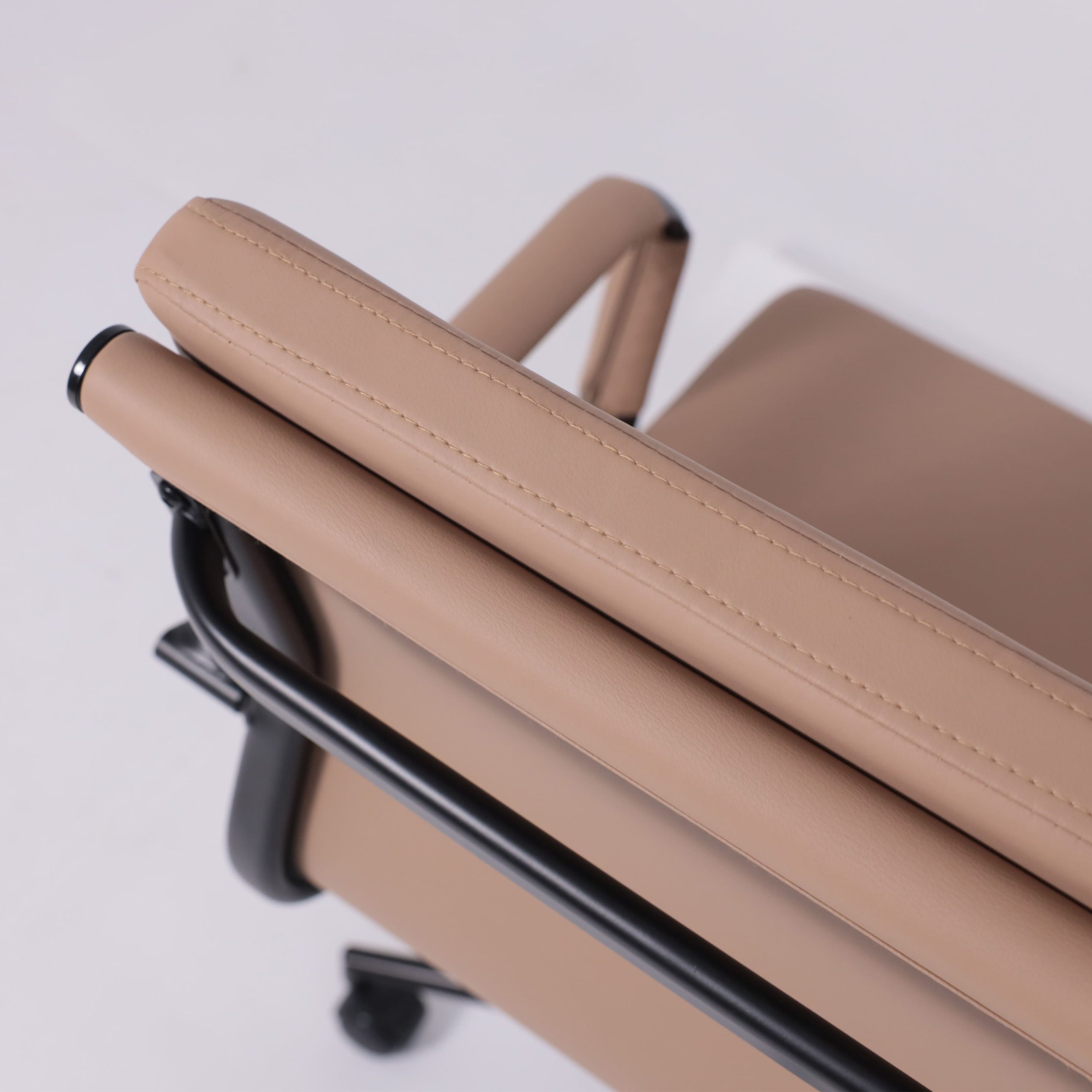 Кресло рабочее INDIGO, LB кофейный/черный