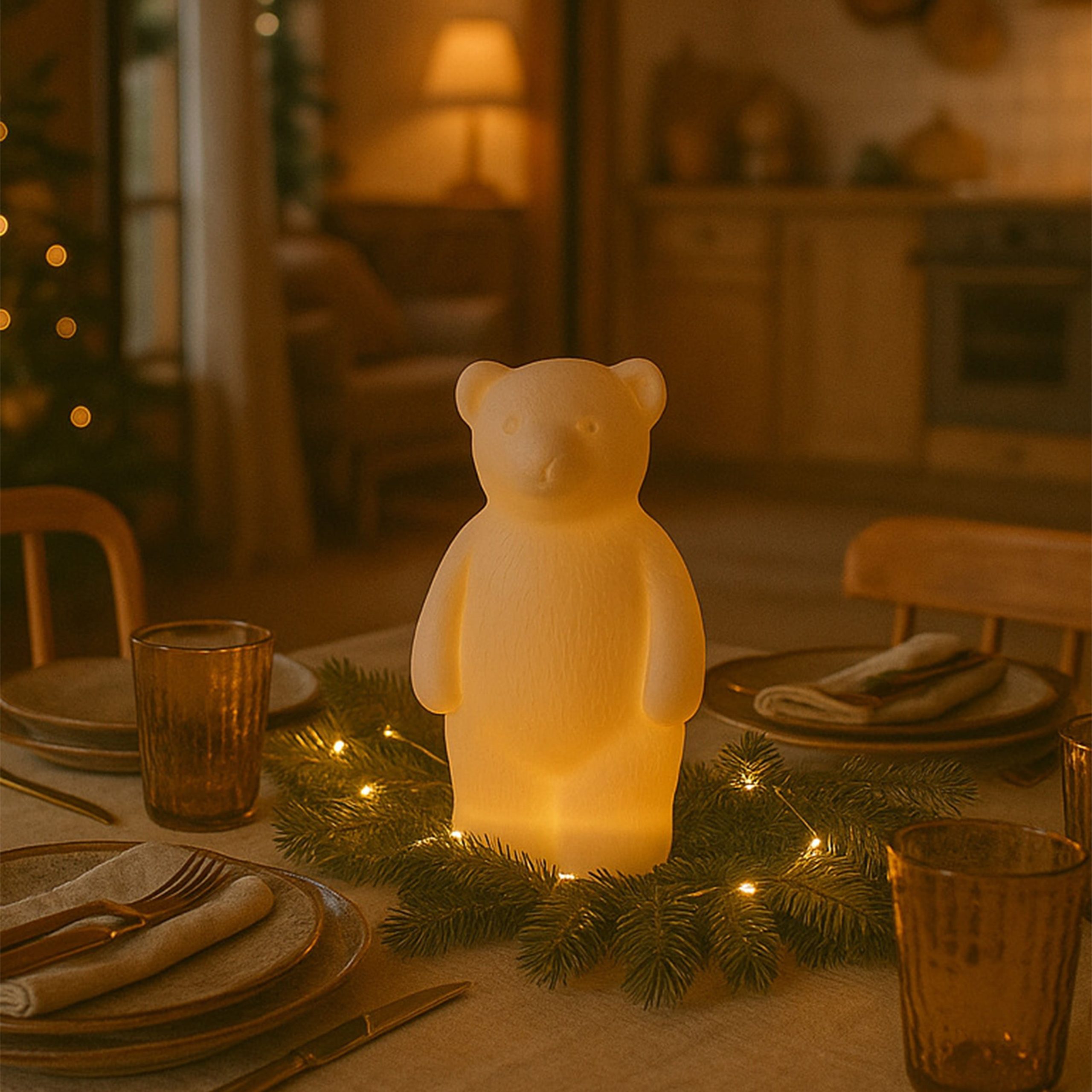 Светодиодный декор AKS тип 9 ( Мишка, керамика 9.5х8х17.8см 1LED, LR44*3 )