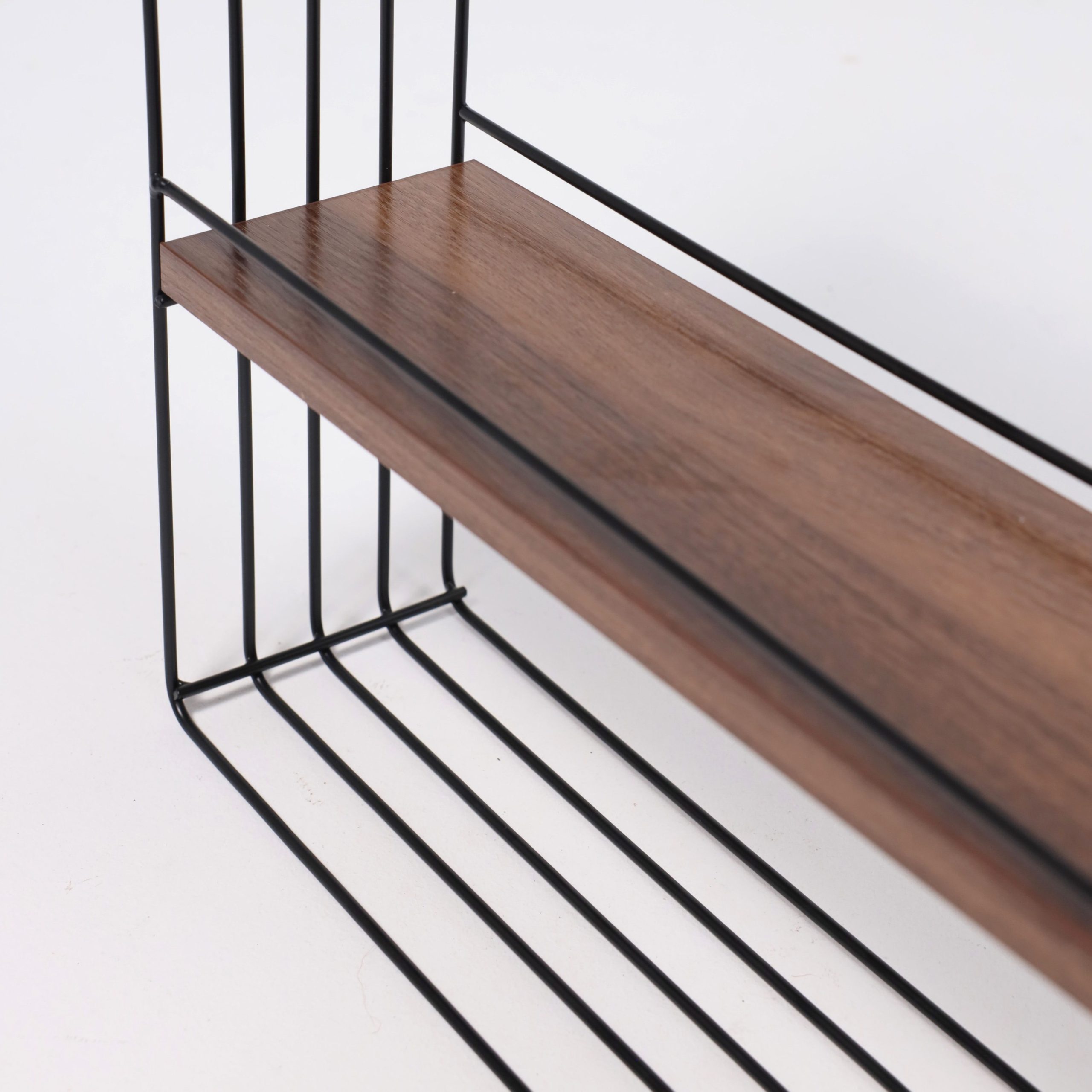 Полка навесная DAISY, черная