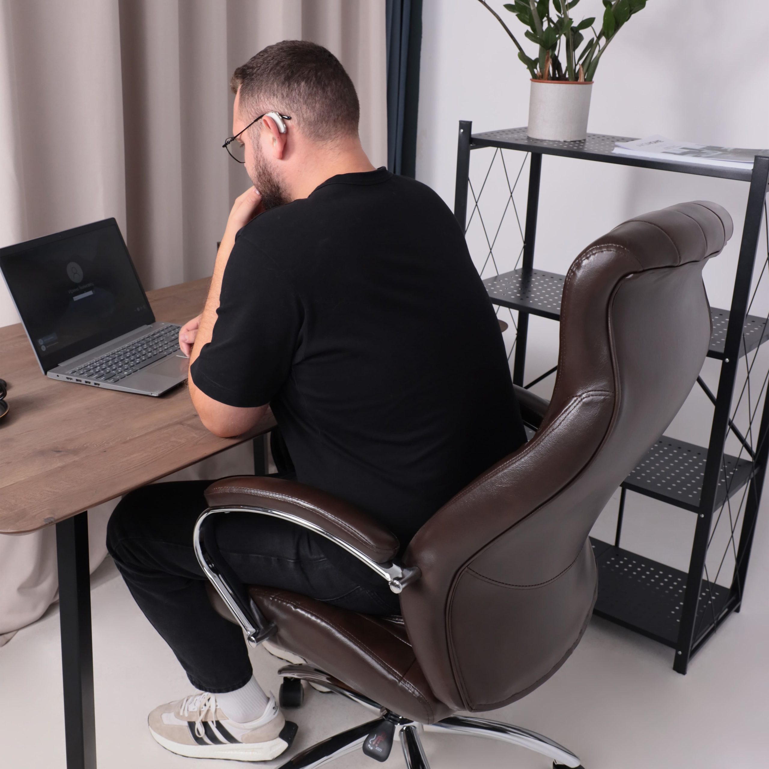 Кресло поворотное MASTIF, натуральная кожа, коричневый