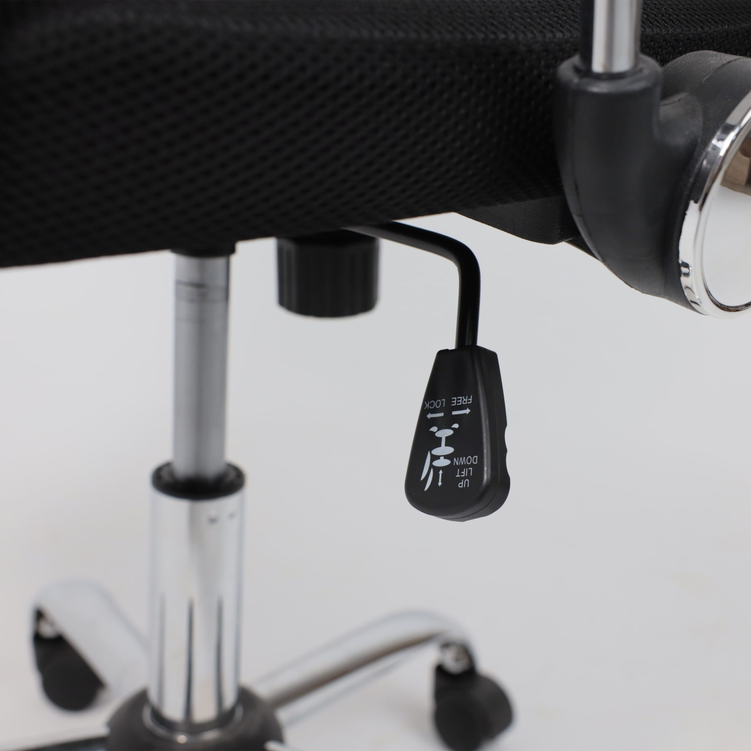 Кресло поворотное ARIA, черный, РБ