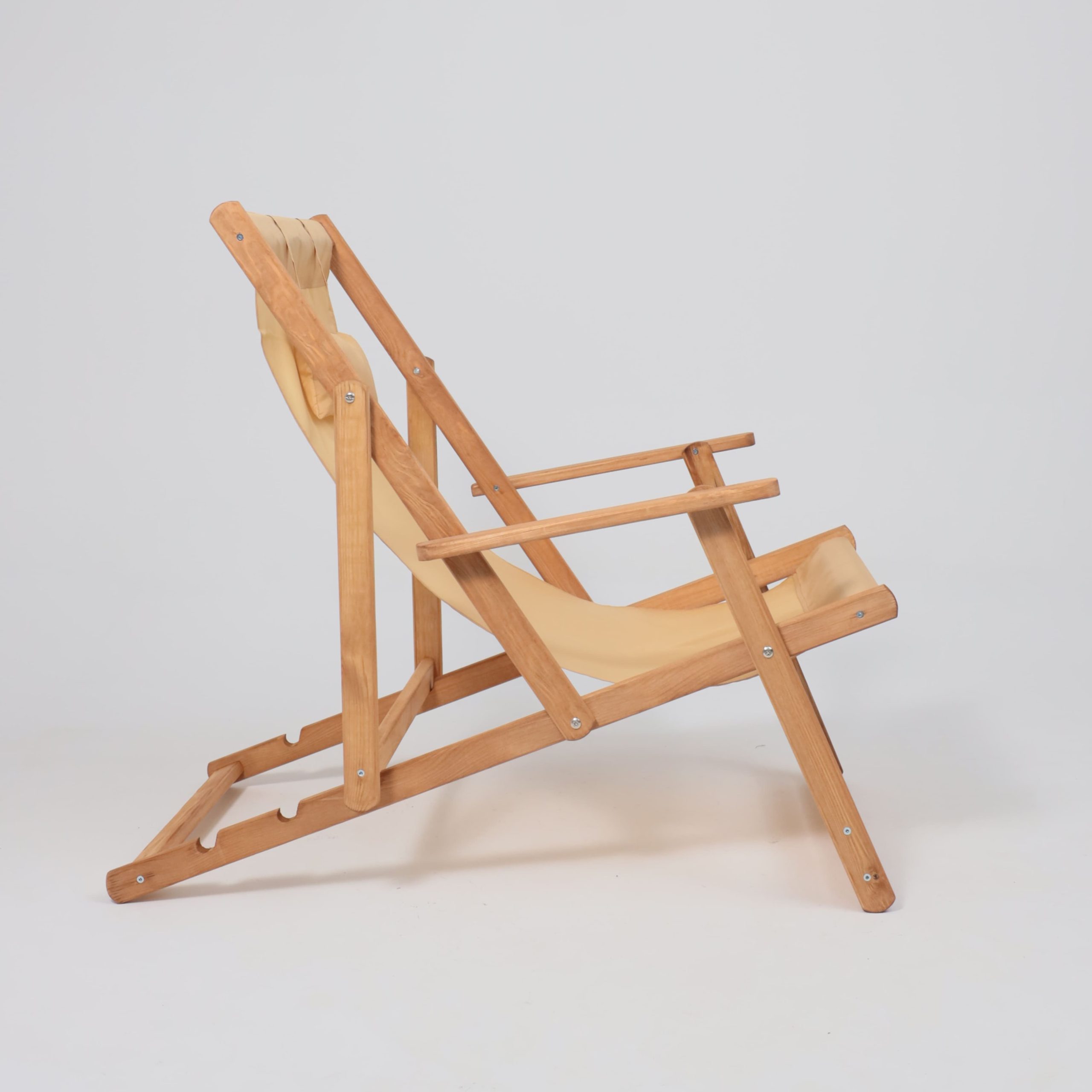 Кресло-шезлонг с подлокотниками DYATEL сиденье из ткани сосна (цвет дуб)