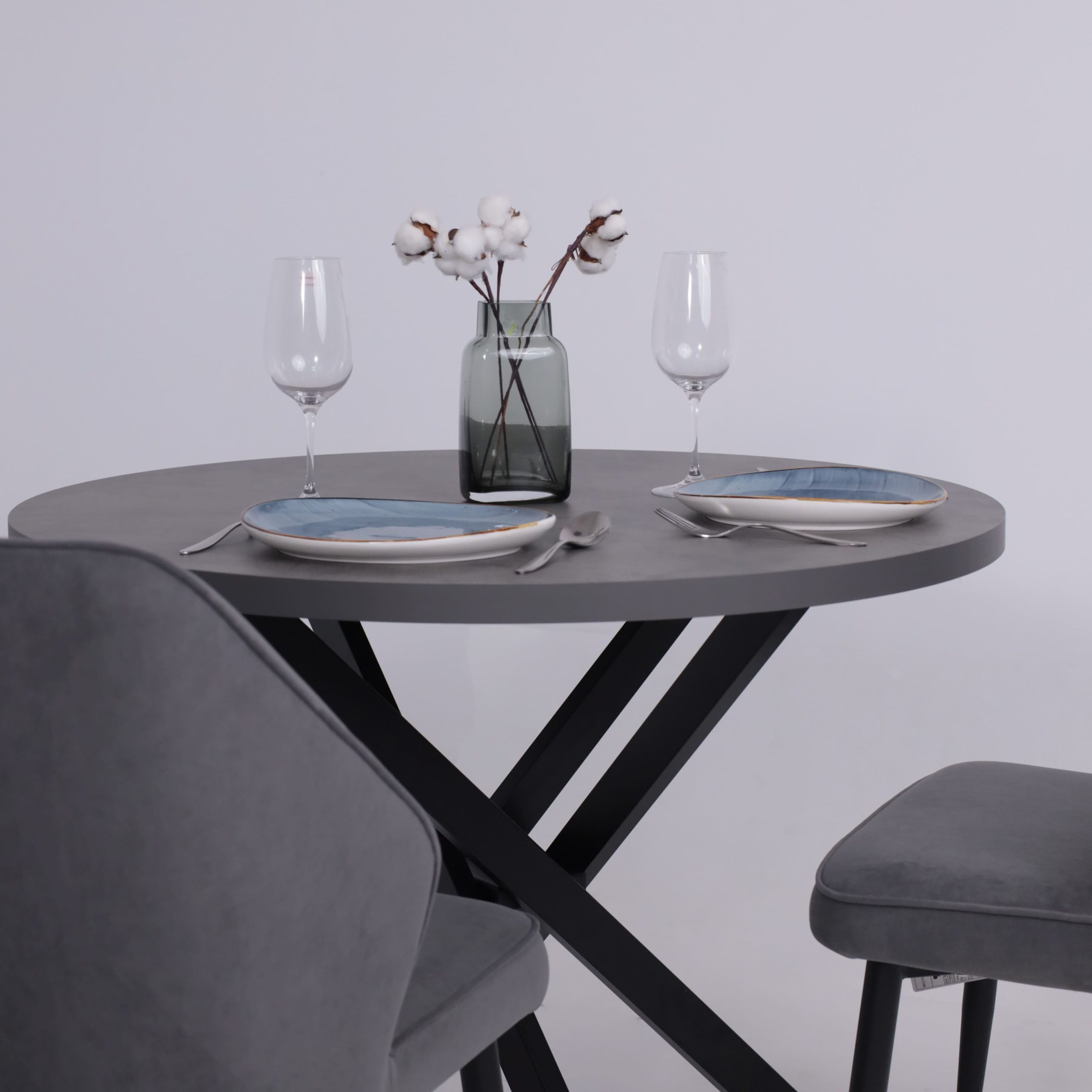 Стол РИГА, D950, Ароза Реликтовая/Черный