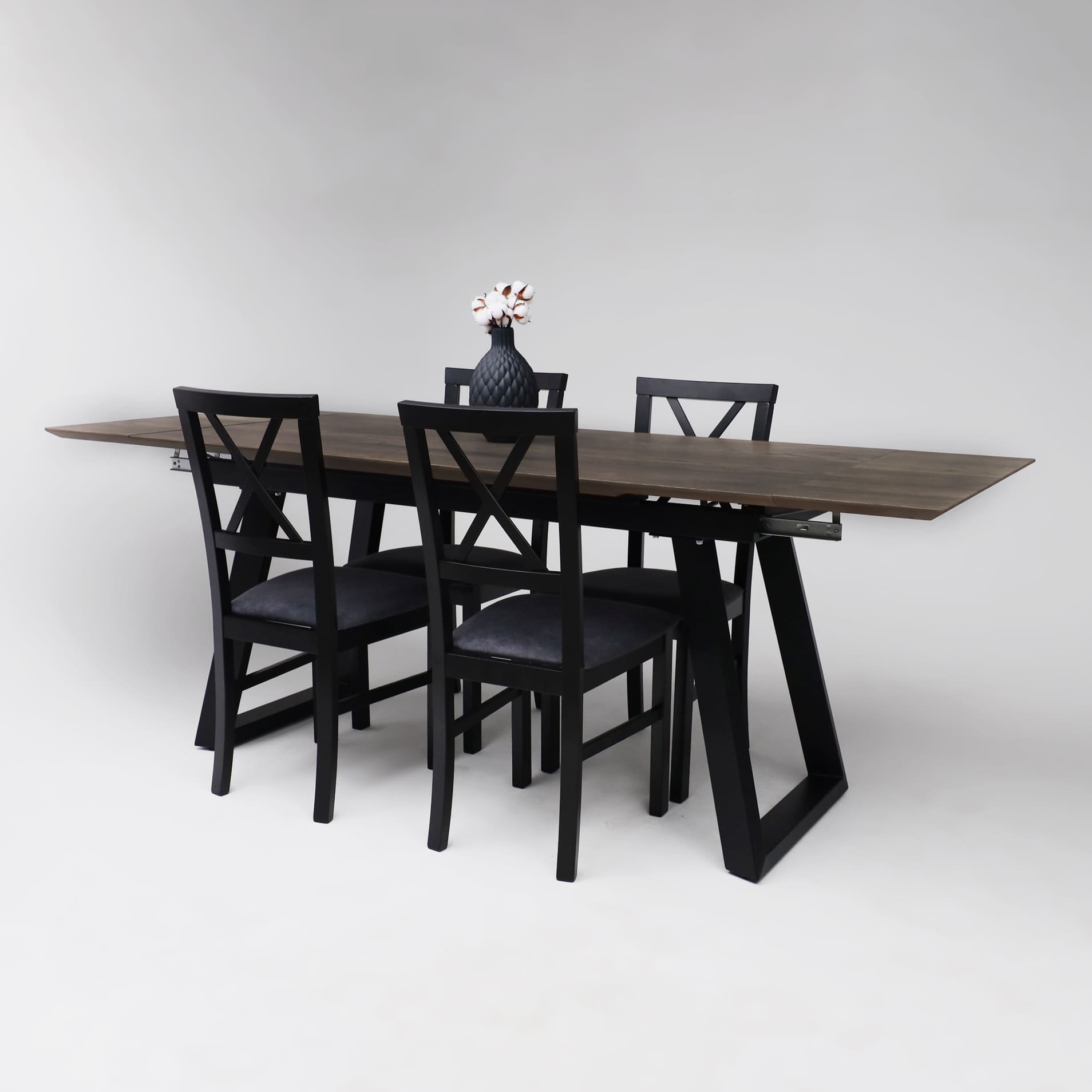 Стол САНГАЙ раздвижной, 136(196)*80*80, дуб галифакс табак / черный (ПрР-7 DSW (02) ТрН/Р-80)