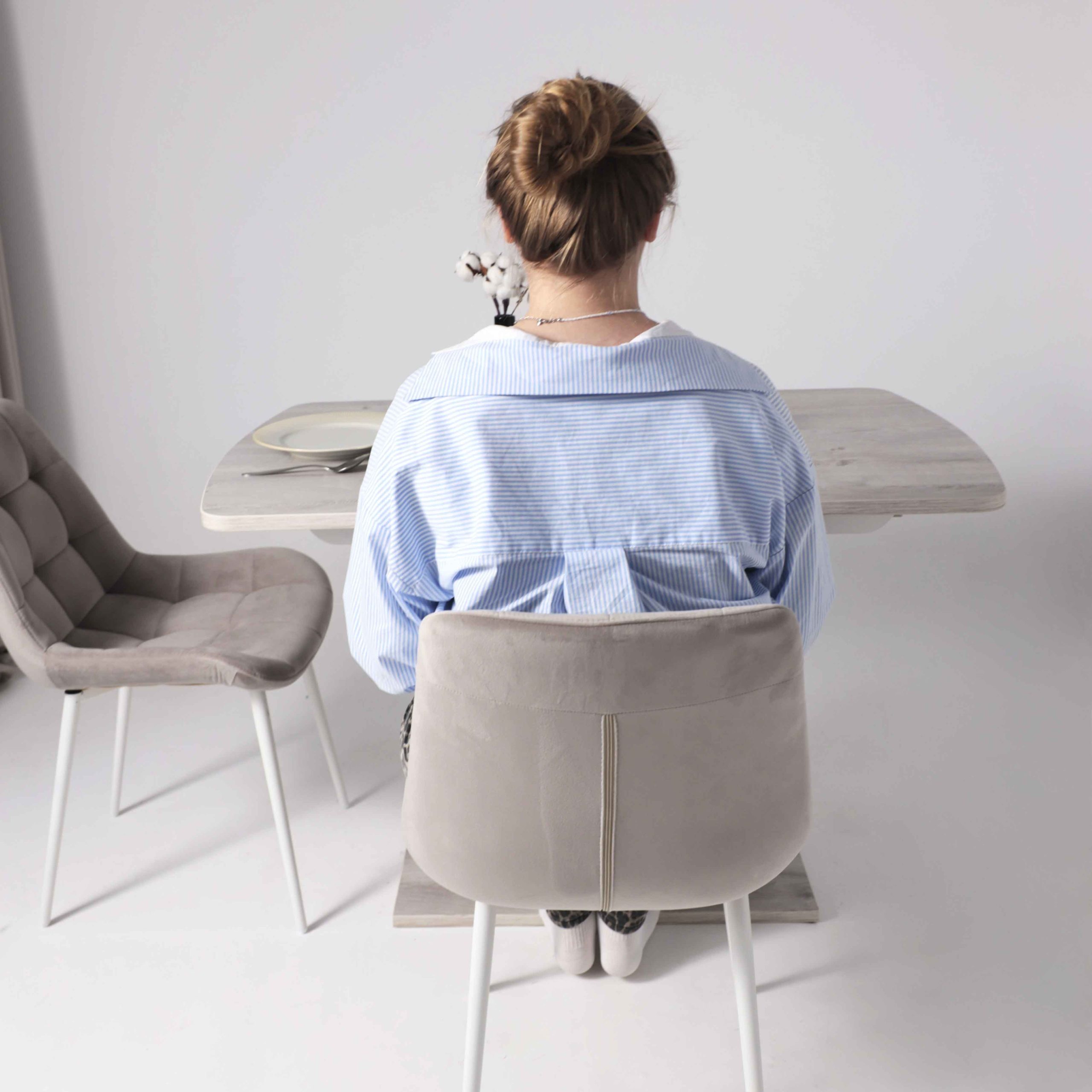 Стул AV 405, бежевый бархат Confetti smoke/белый