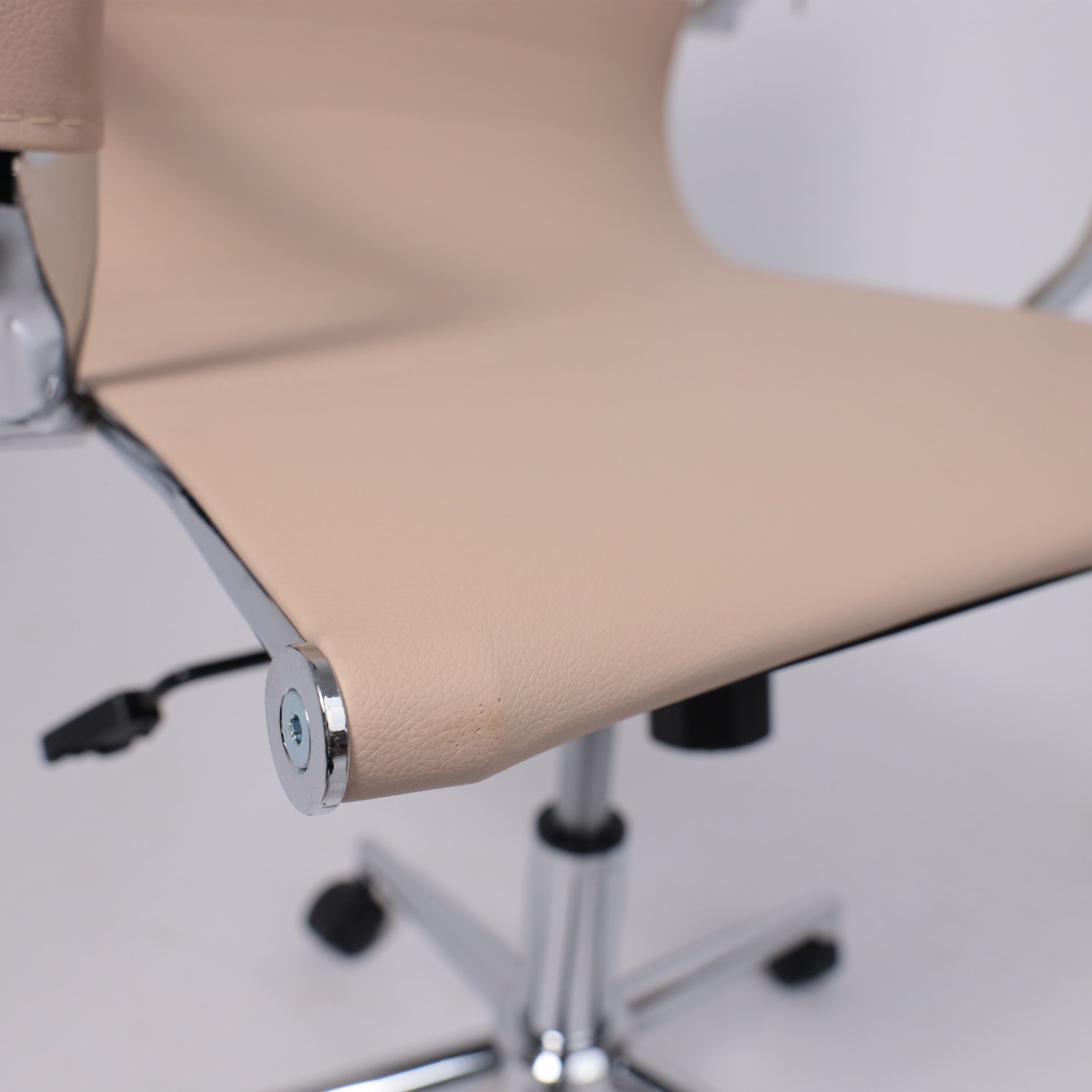 Кресло поворотное EVELIN, экокожа, бежевый