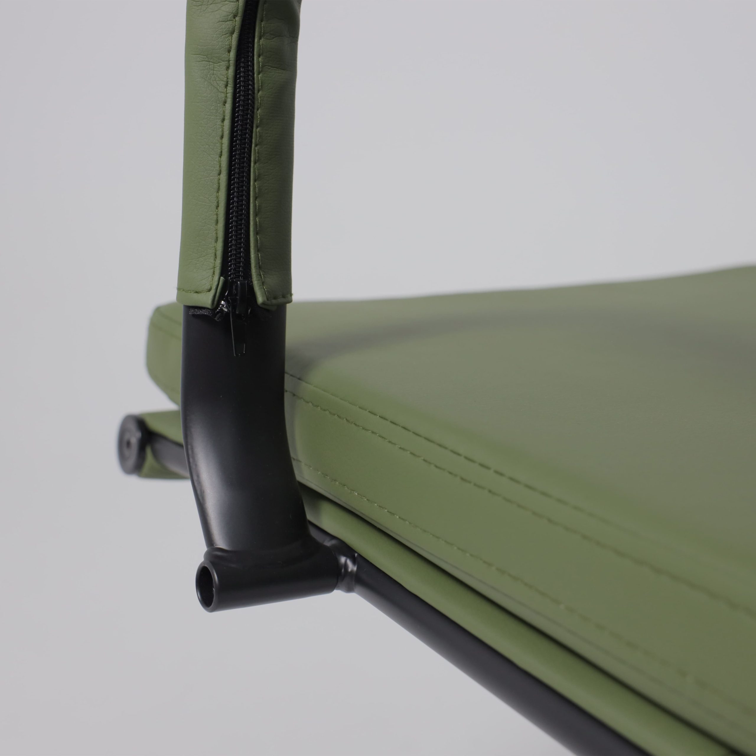 Кресло рабочее INDIGO, LB зеленый/черный