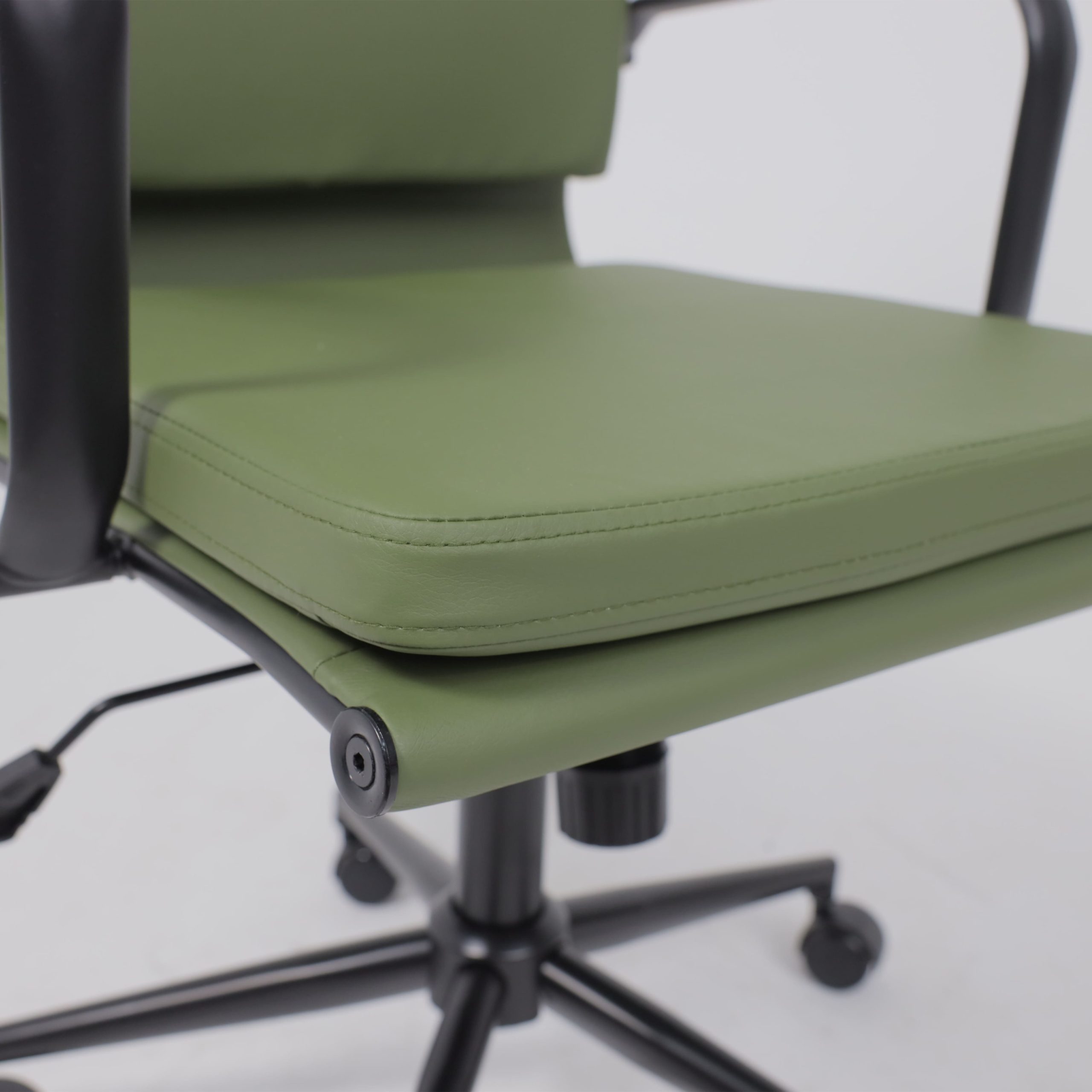 Кресло рабочее INDIGO, LB зеленый/черный