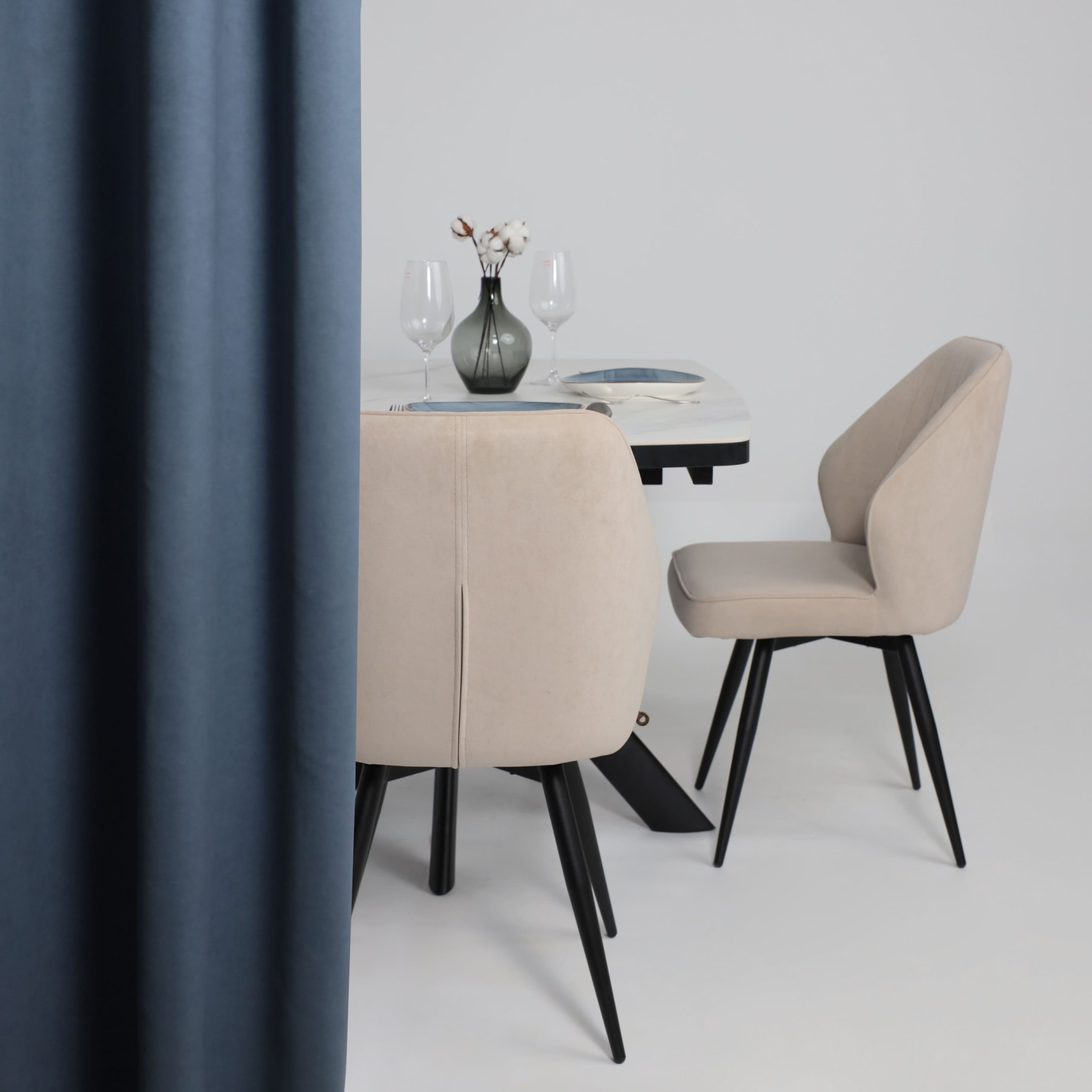 Стол LEONEL-130, раздвижной 130(165)х85, CALAKATTA ST CER/Черный