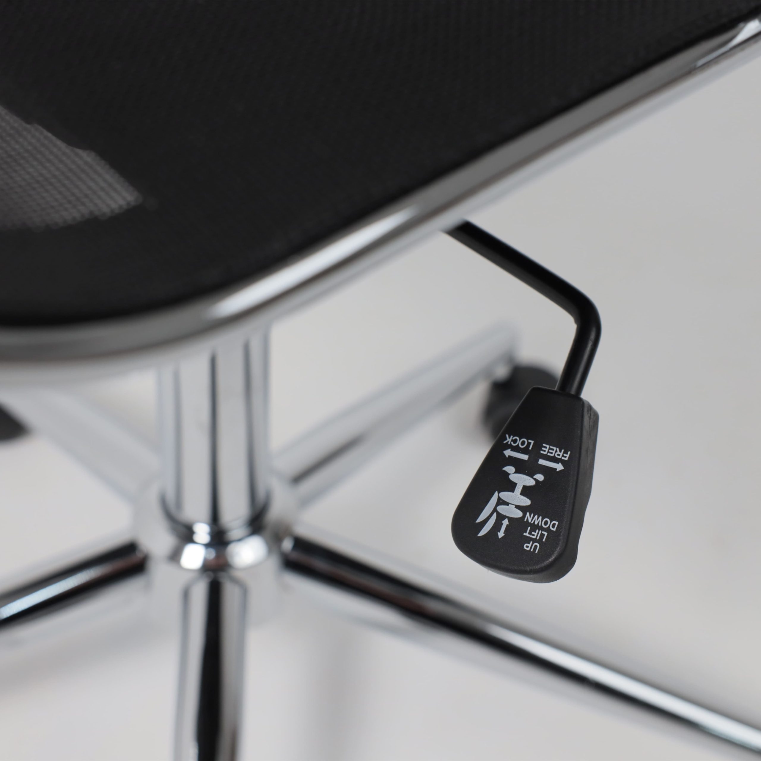 Кресло поворотное MARX, сетка, чёрный