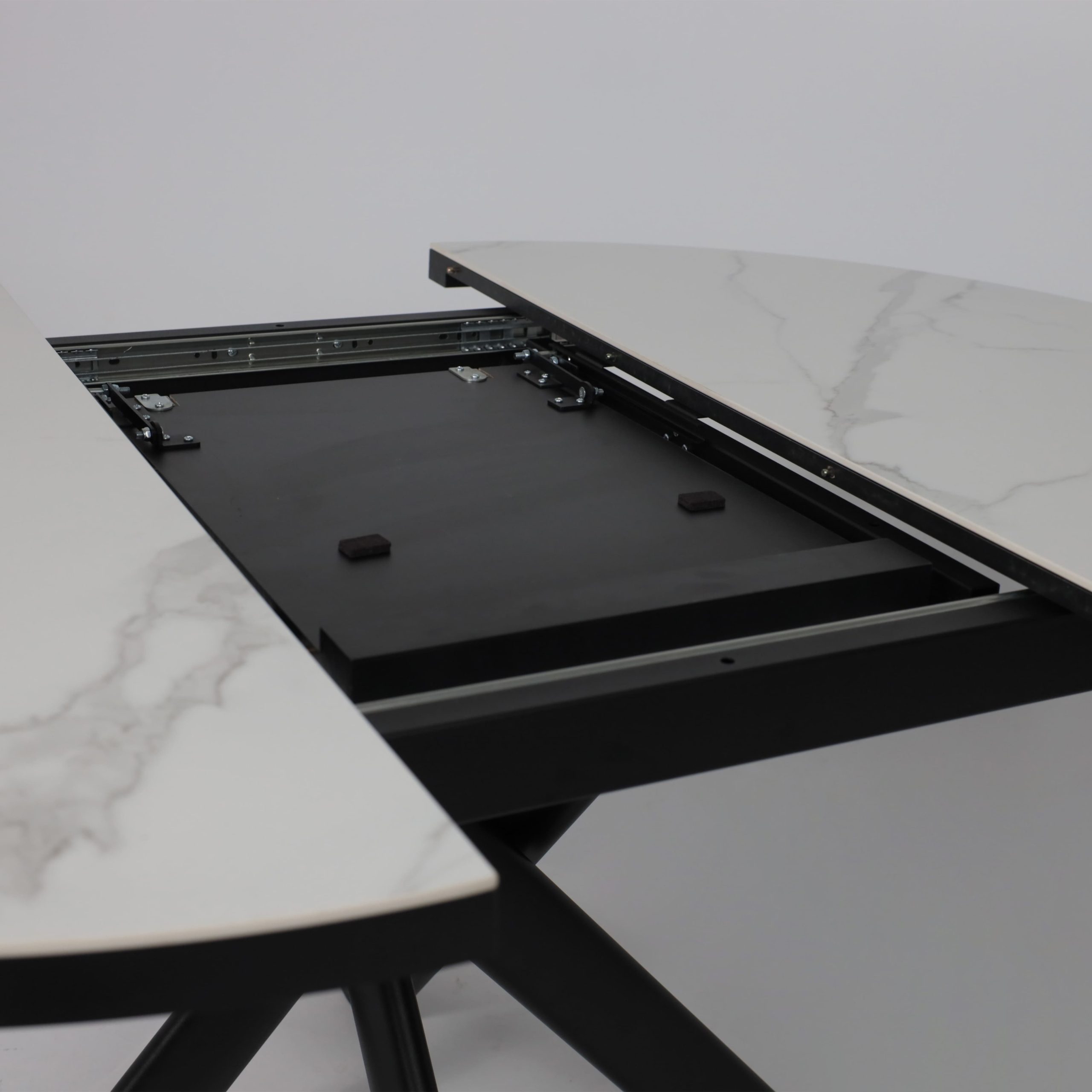 Стол RONALDO-120, круглый раздвижной 120(160), PATAGONOA BIANCO GLOSS PREMIUM CER/Черный