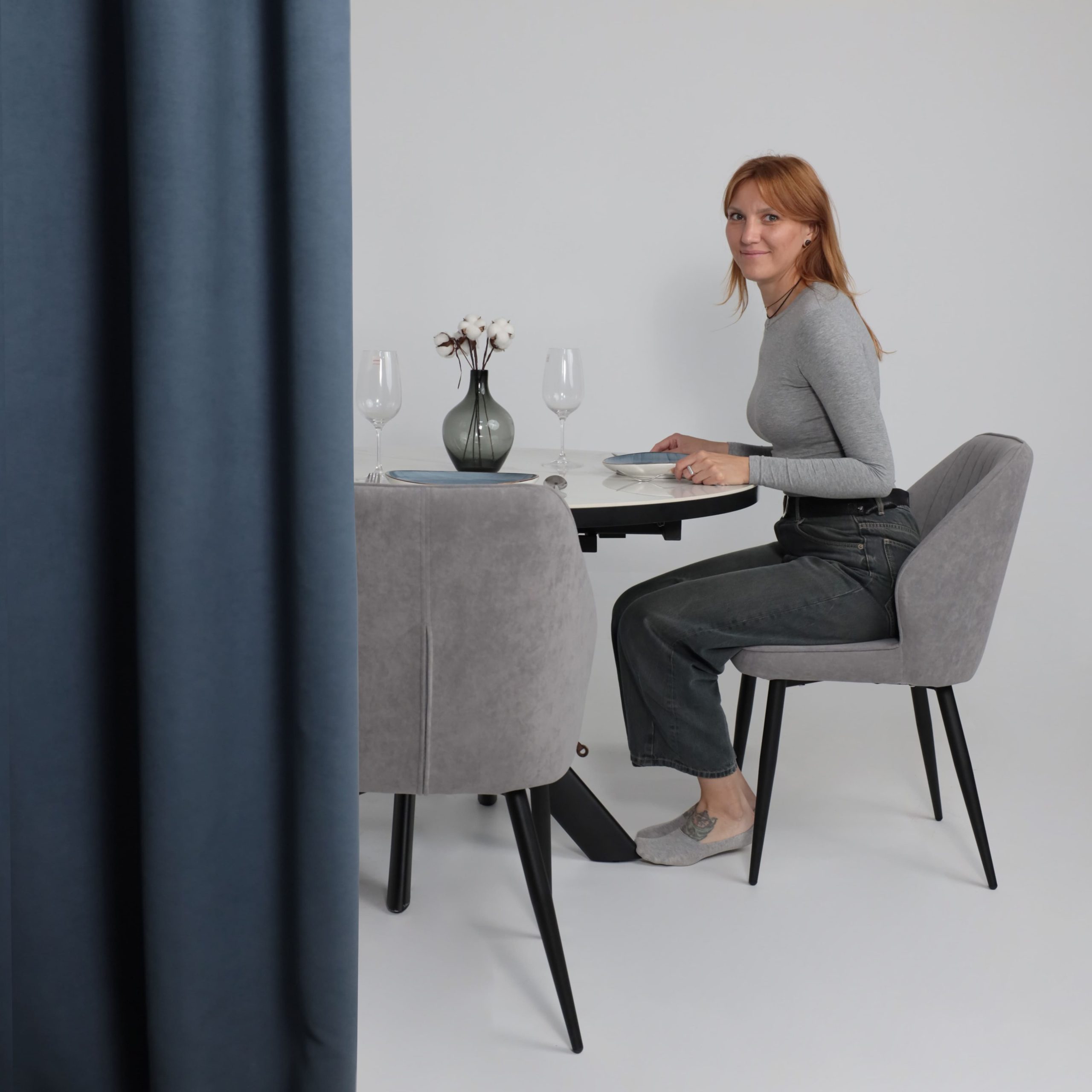 Стол RONALDO-120, круглый раздвижной 120(160), PATAGONOA BIANCO GLOSS PREMIUM CER/Черный