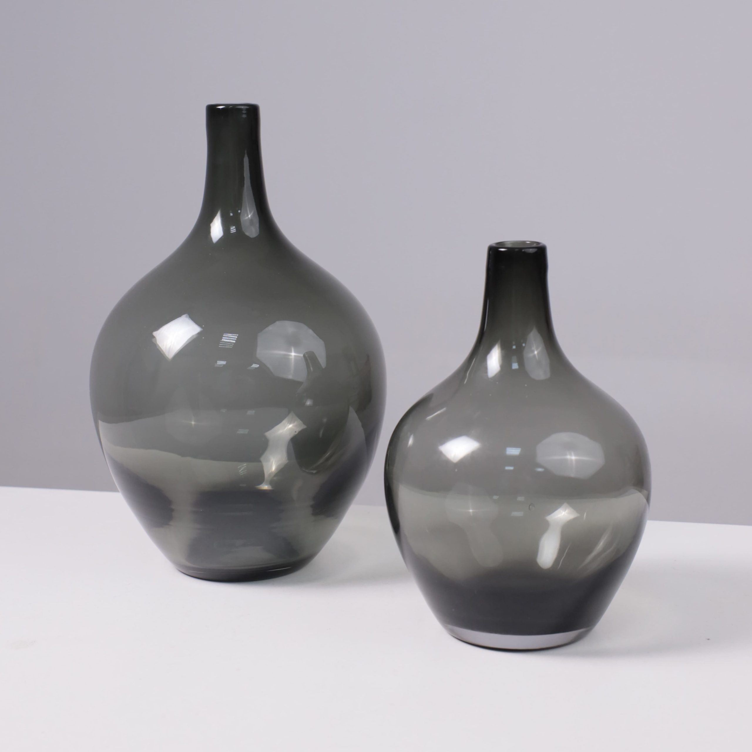 Ваза стеклянная FOAM, дымчатый, 18*29см