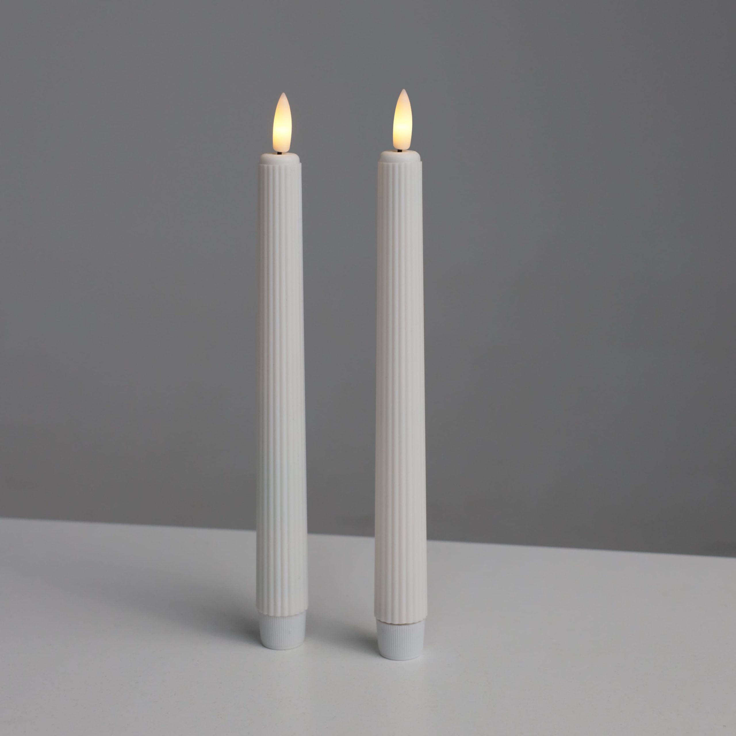 Комплект из электронных свечей AKS тип 2 ( 2 свечи 2.4х25.3см 1LEDх2, 2ААх2 )