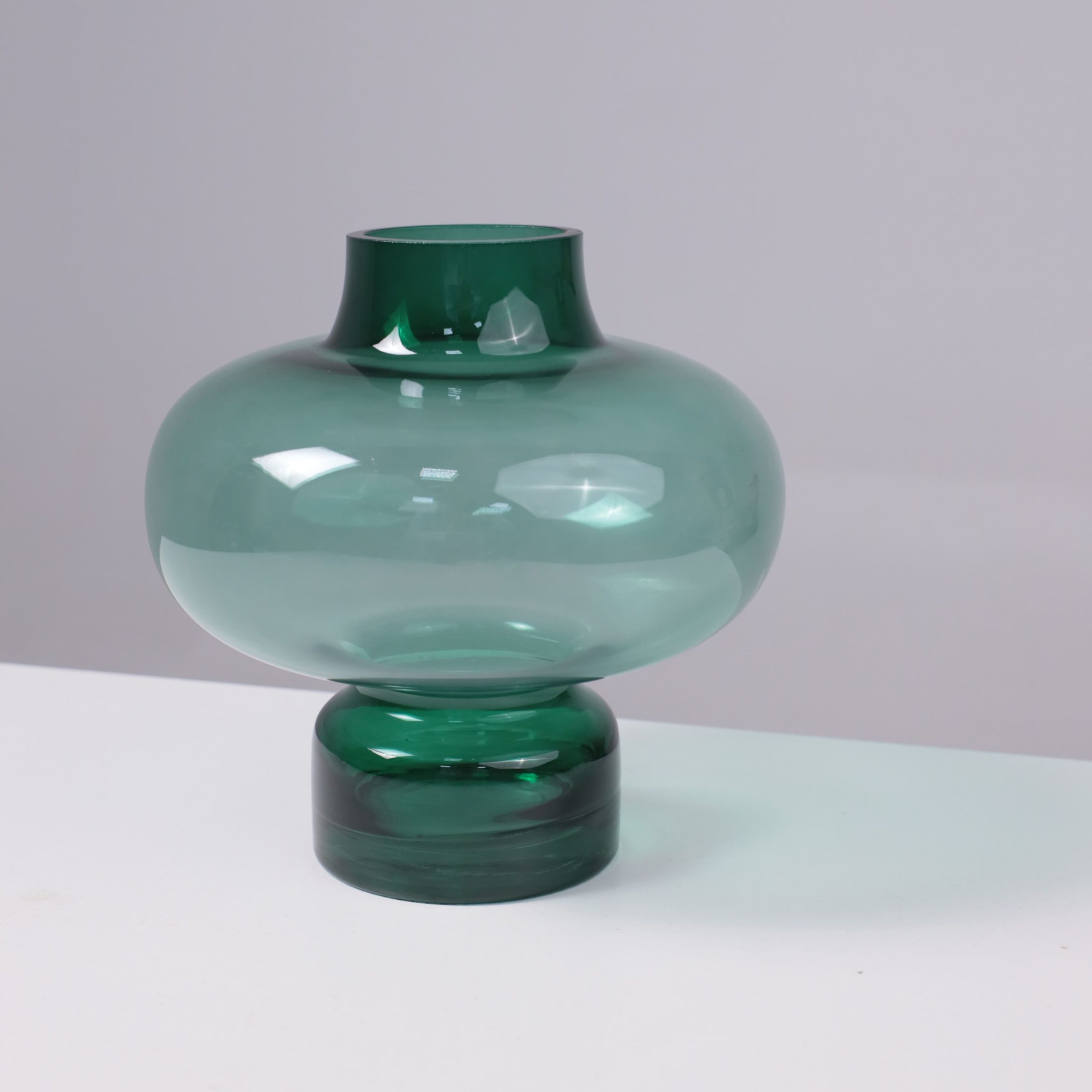 Ваза стеклянная ROUND 2, зеленый, 15*25см