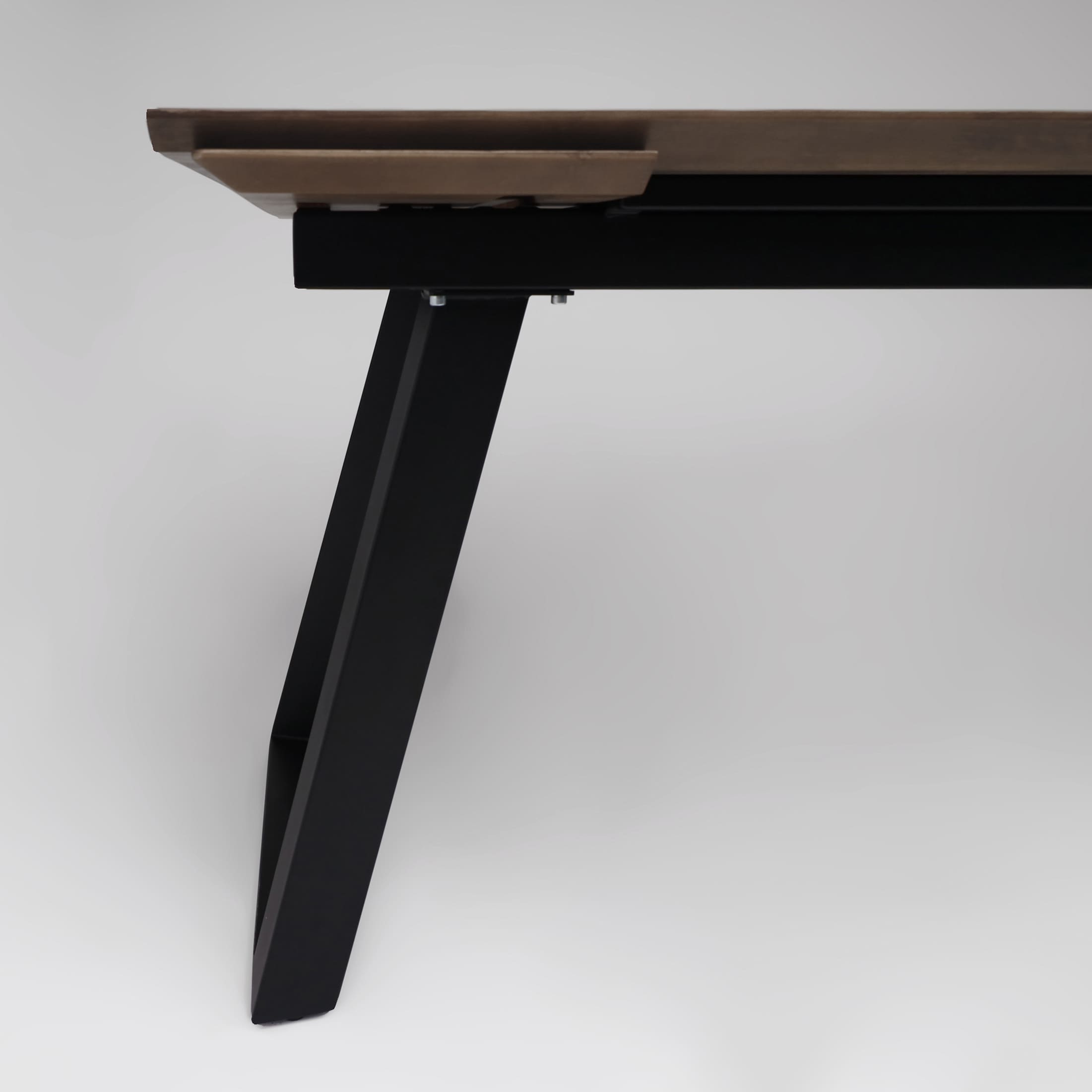 Стол САНГАЙ раздвижной, 136(196)*80*80, дуб галифакс табак / черный (ПрР-7 DSW (02) ТрН/Р-80)