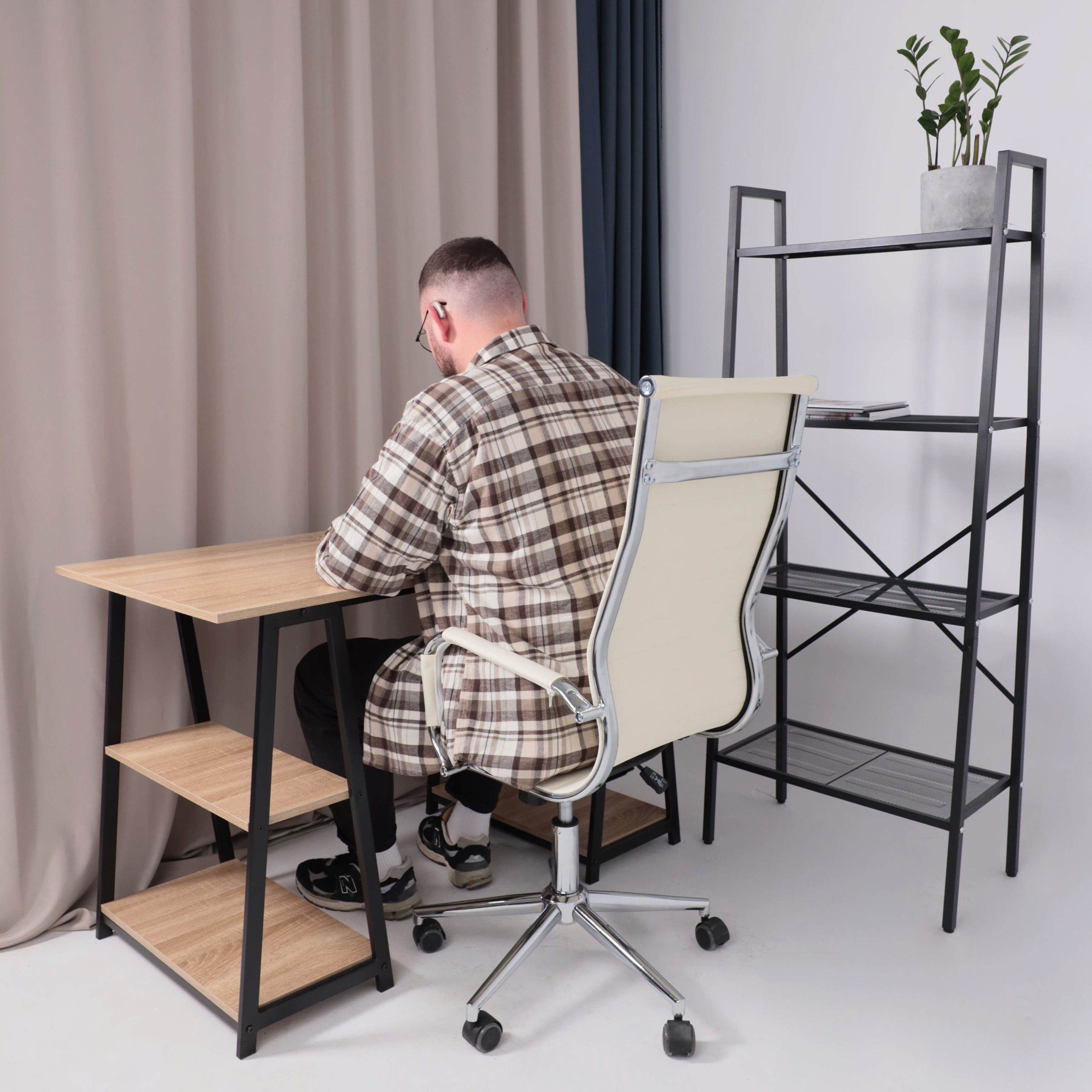 Кресло поворотное EVELIN, экокожа, кремовый