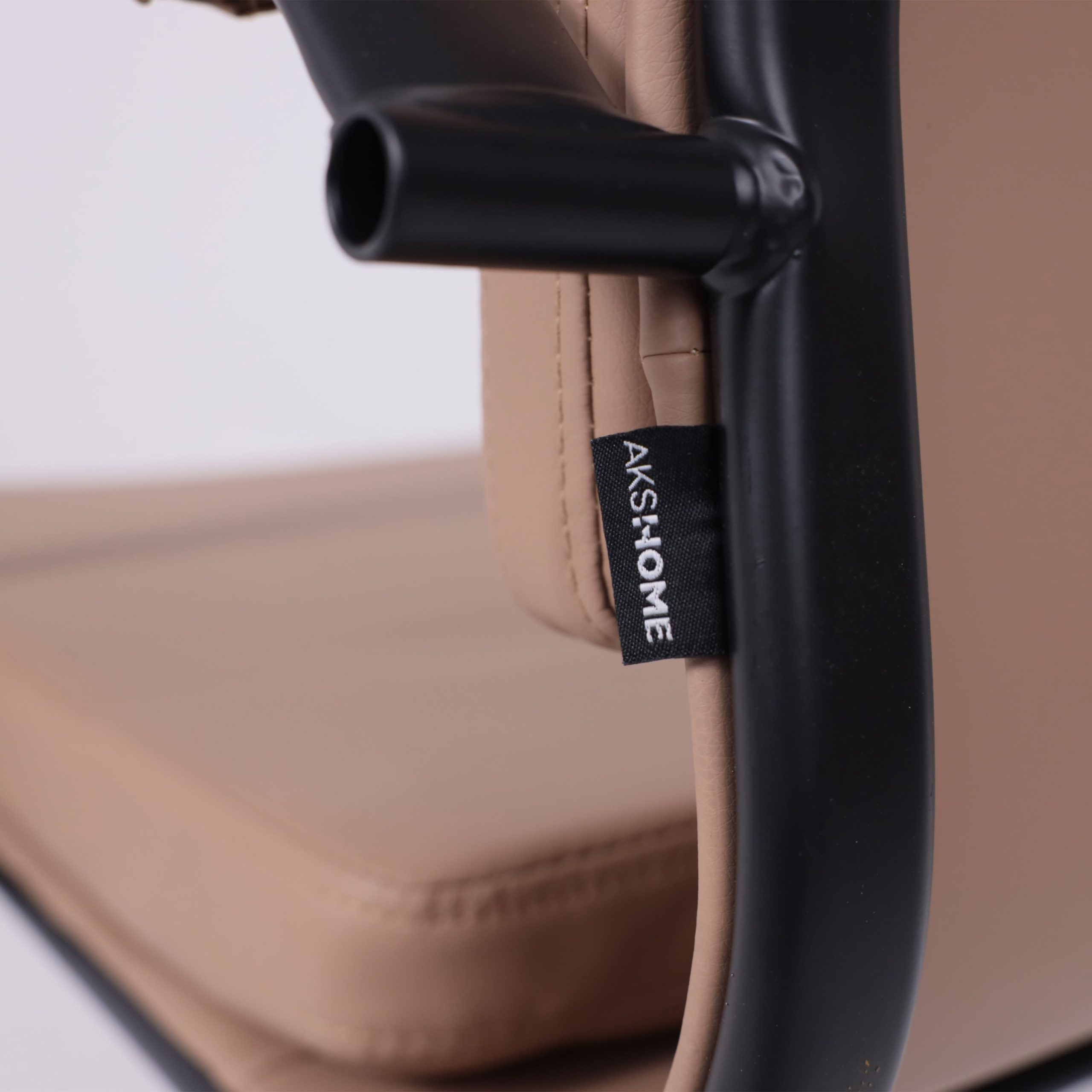 Кресло рабочее INDIGO, LB кофейный/черный