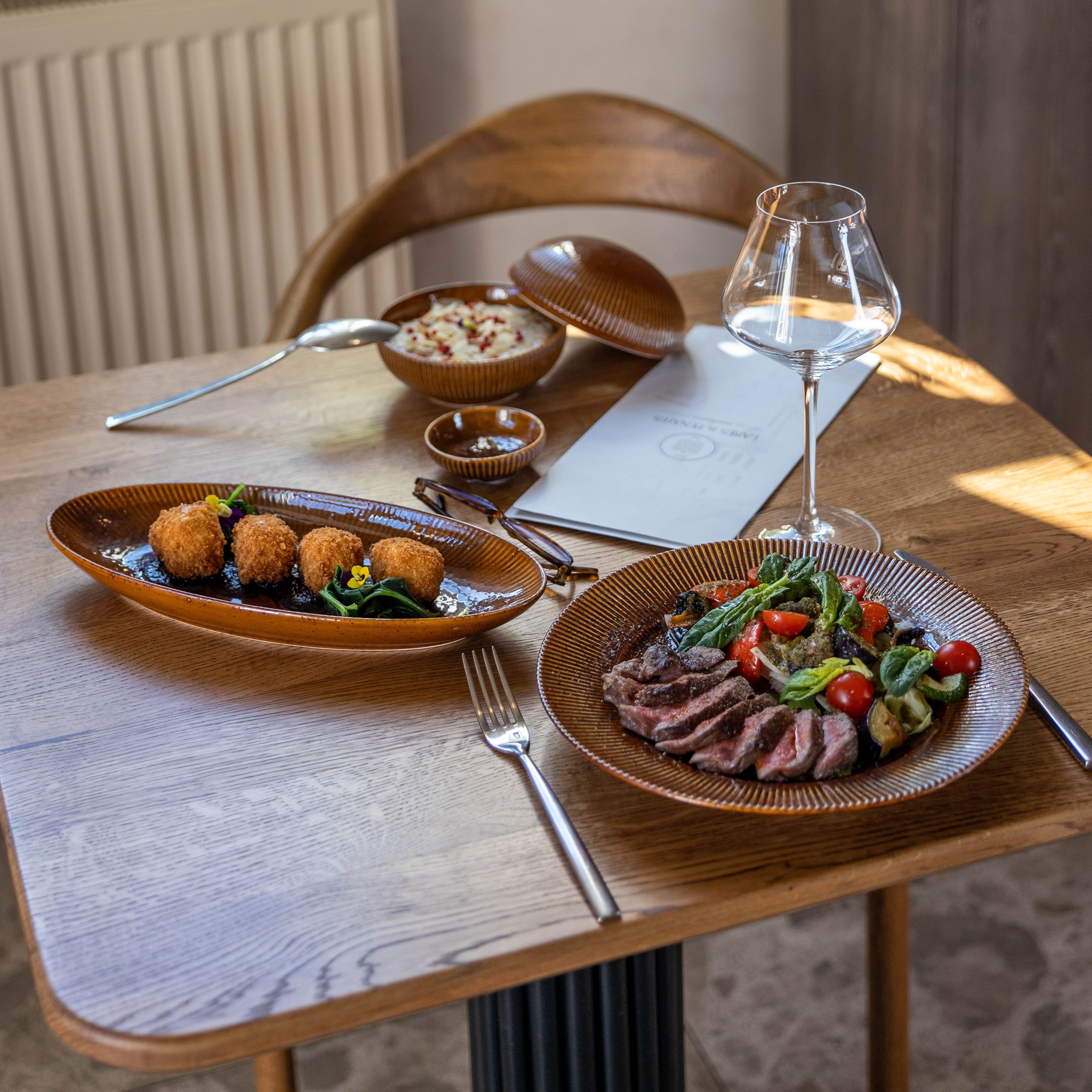 Блюдо для рыбы AURORA, фарфор, каштановый, 31*13*3,6см