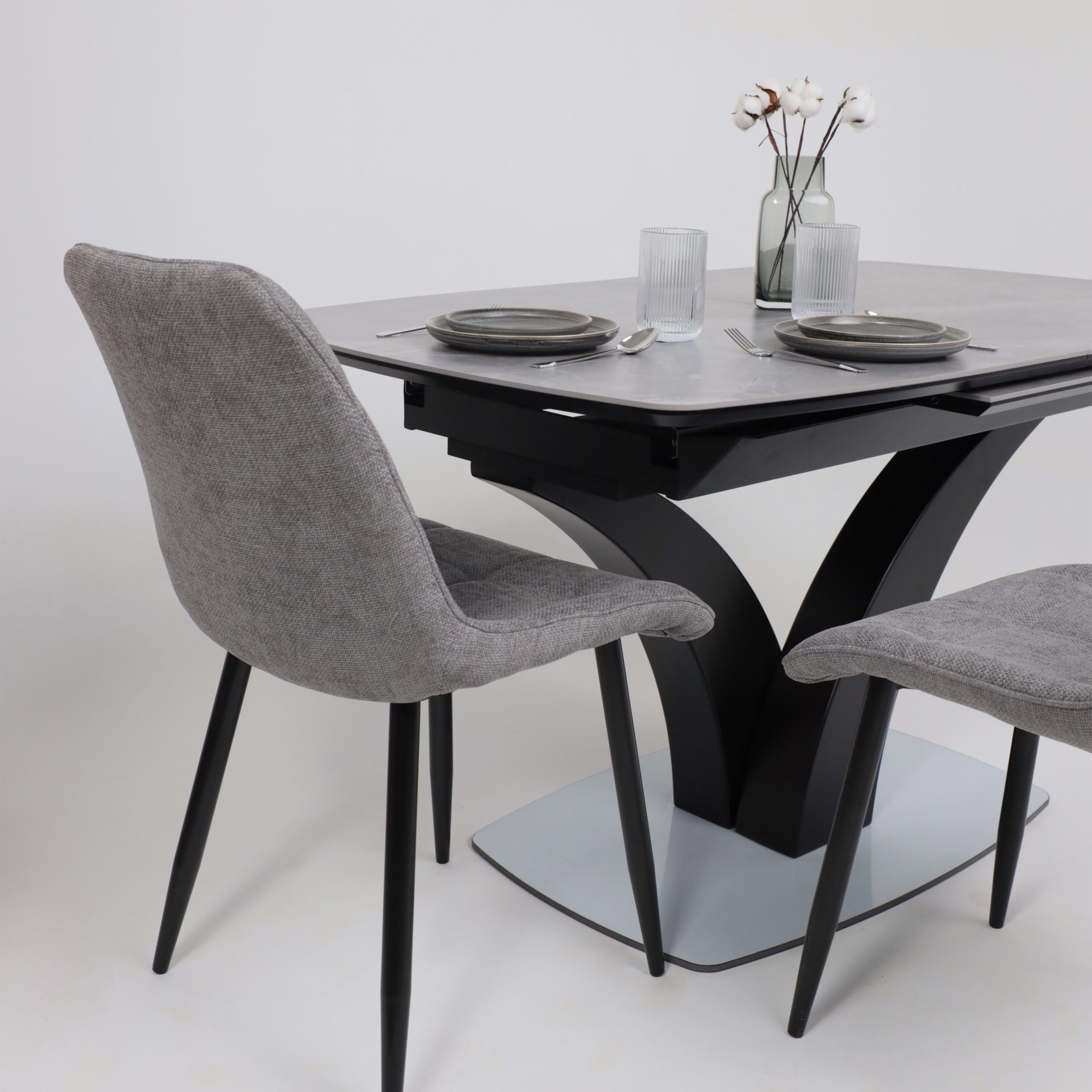 Стол НОТР ДАМ MODERNE, керамика 0 кат. 1400(1800)*850, Камень серый Greys Grey/Черный матовый