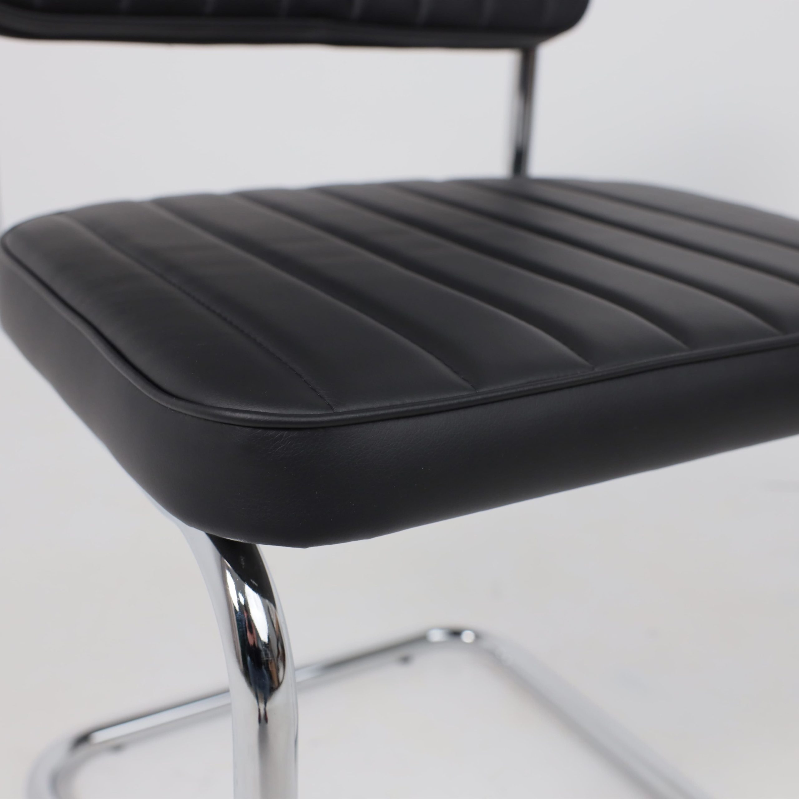 Кресло СЛАВИЯ Люкс, Pegaso черная экокожа/хром