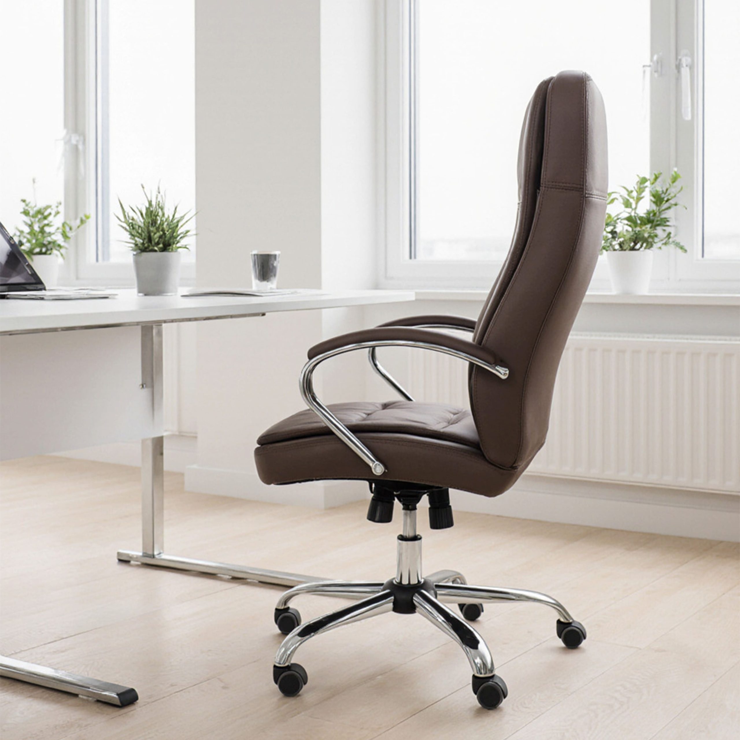 Кресло рабочее, поворотное RICHARD, коричневый