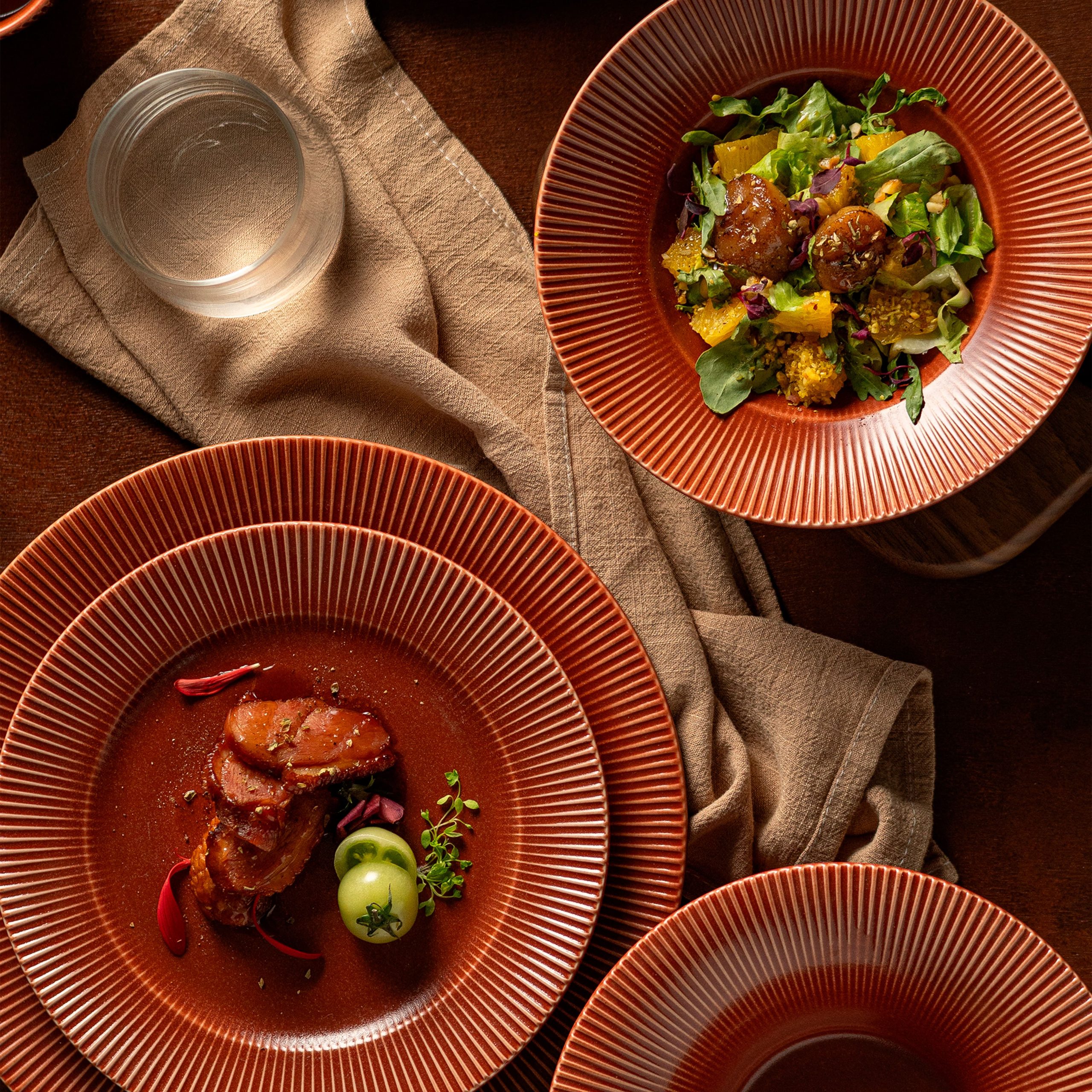 Блюдо AURORA, фарфор, каштановый, d25.5*3см