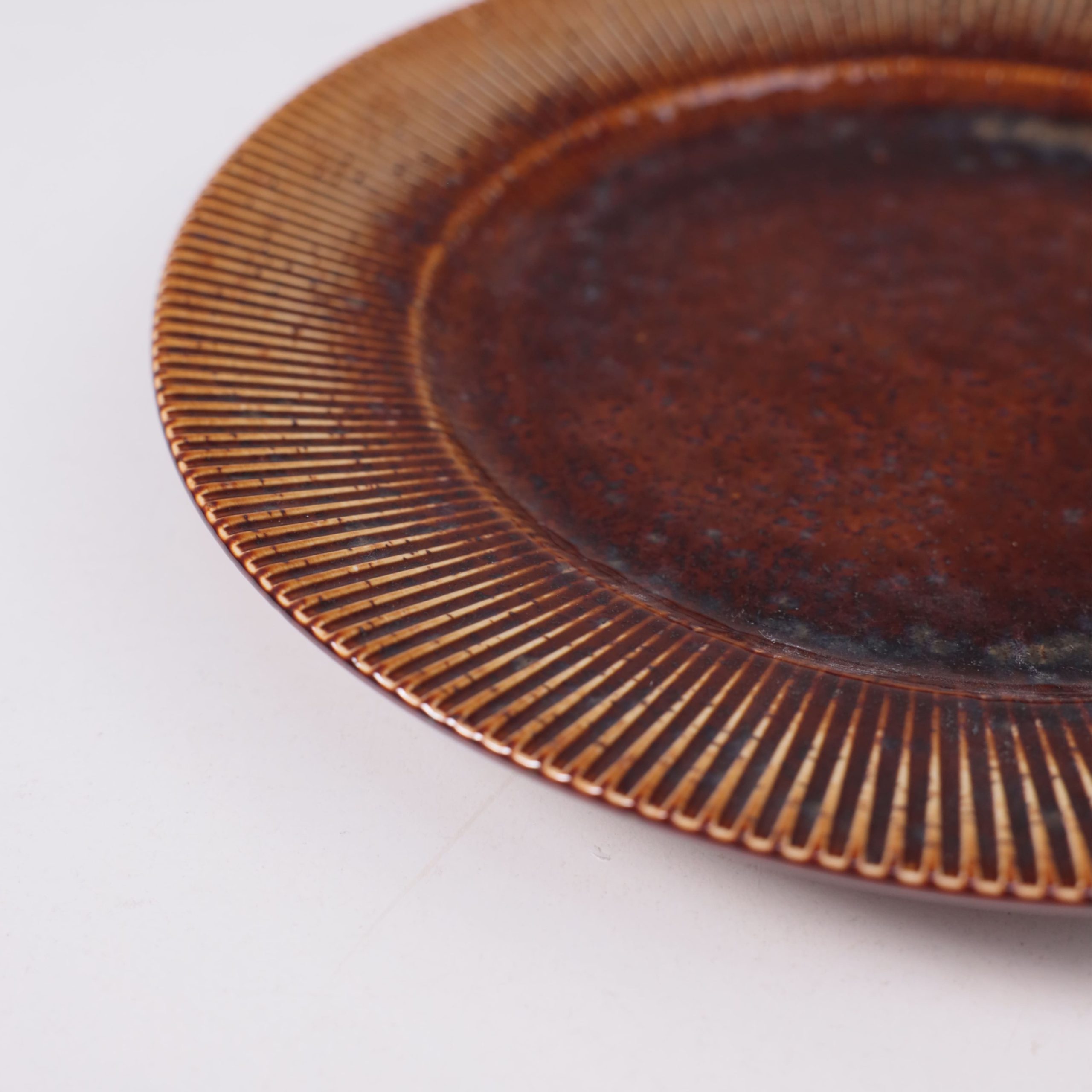 Блюдо AURORA, фарфор, каштановый, d20*2,5см