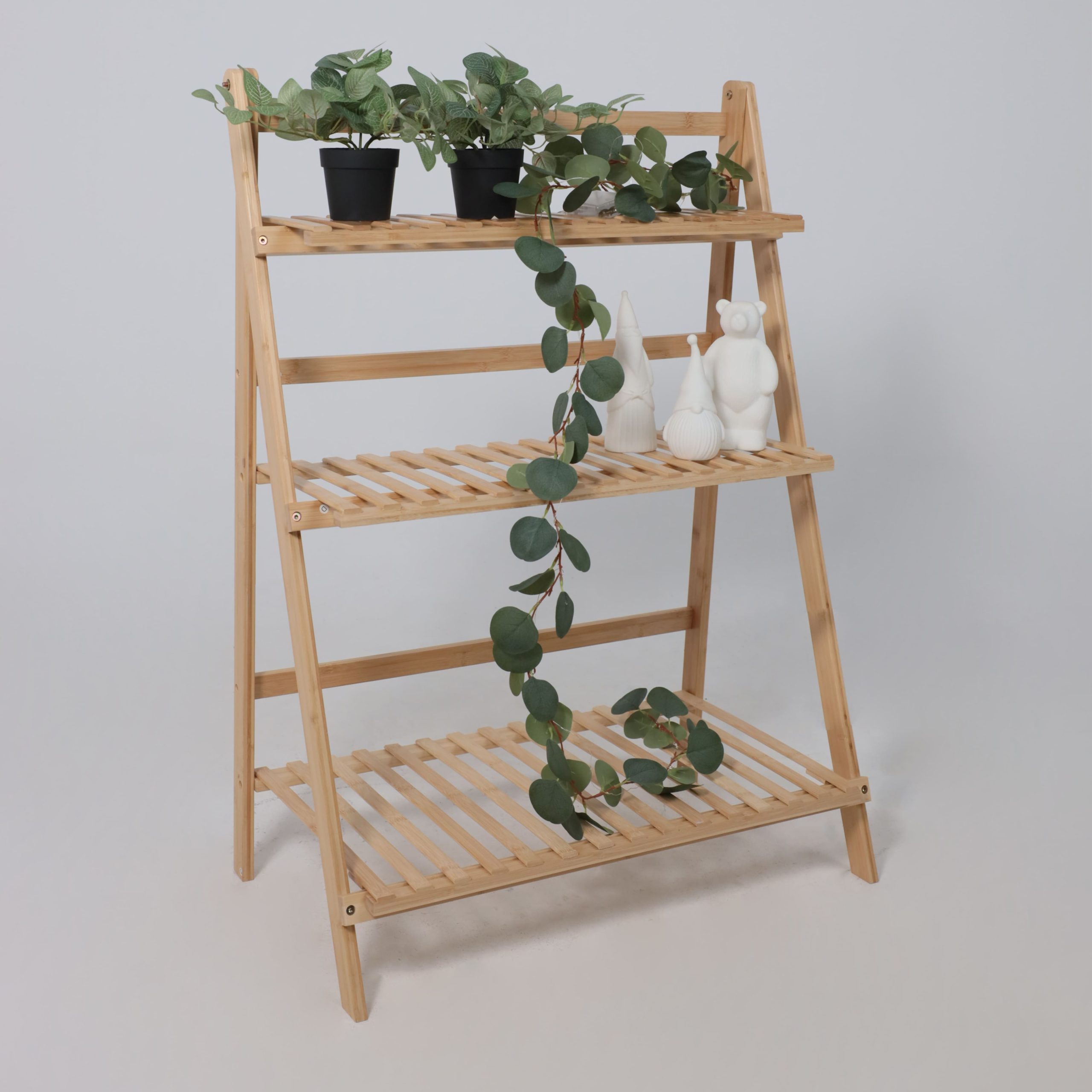 Светодиодный декор AKS тип 11 ( Гном, керамика 7.5х7х14.5см 1LED, 3*LR44 )