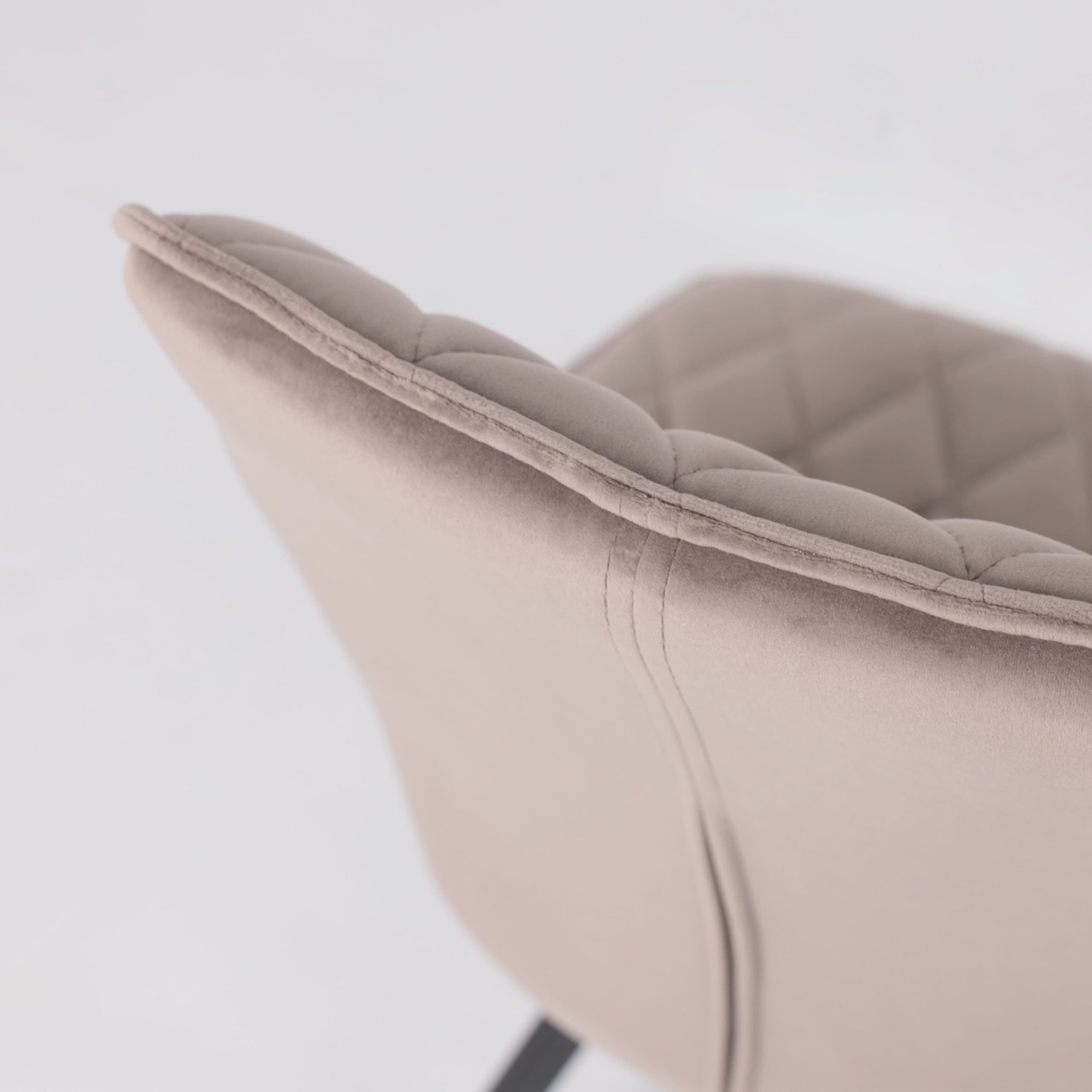 Стул Rafael M-R 360, d05 CAPPUCCINO LUXчерный