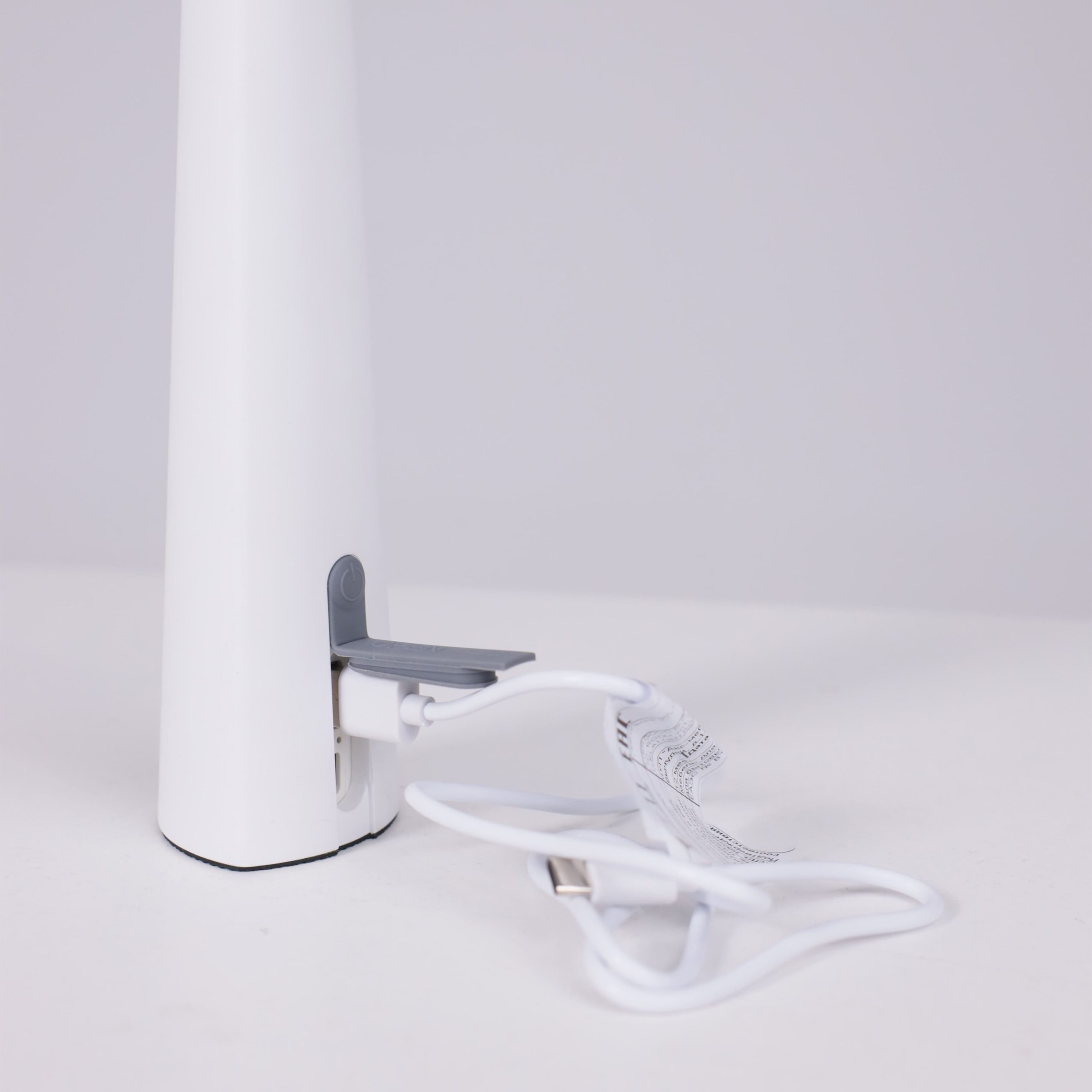 Светильник XYLON, настольный, LED, белый