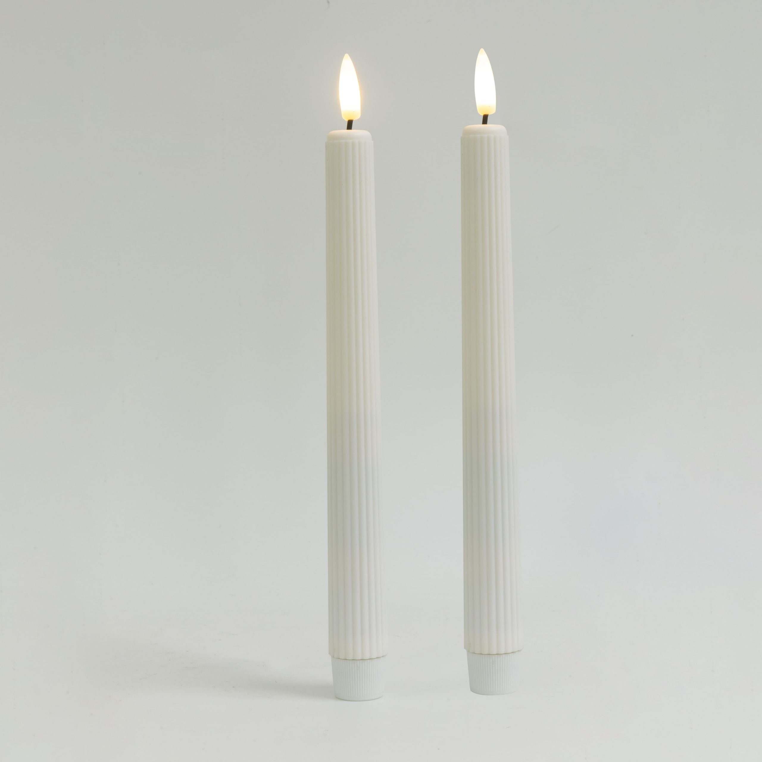 Комплект из электронных свечей AKS тип 2 ( 2 свечи 2.4х25.3см 1LEDх2, 2ААх2 )