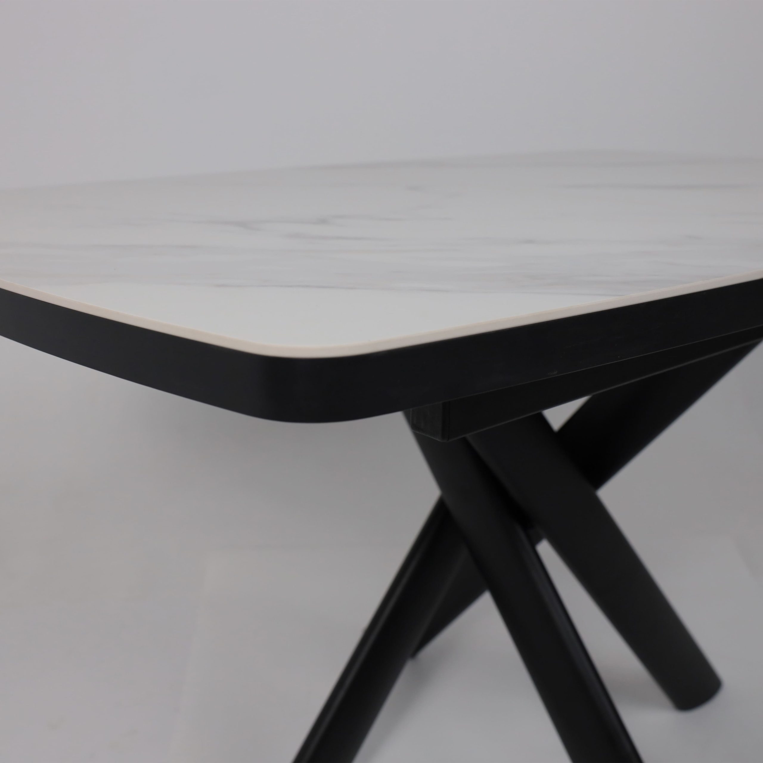 Стол LEONEL-130, раздвижной 130(165)х85, CALAKATTA ST CER/Черный