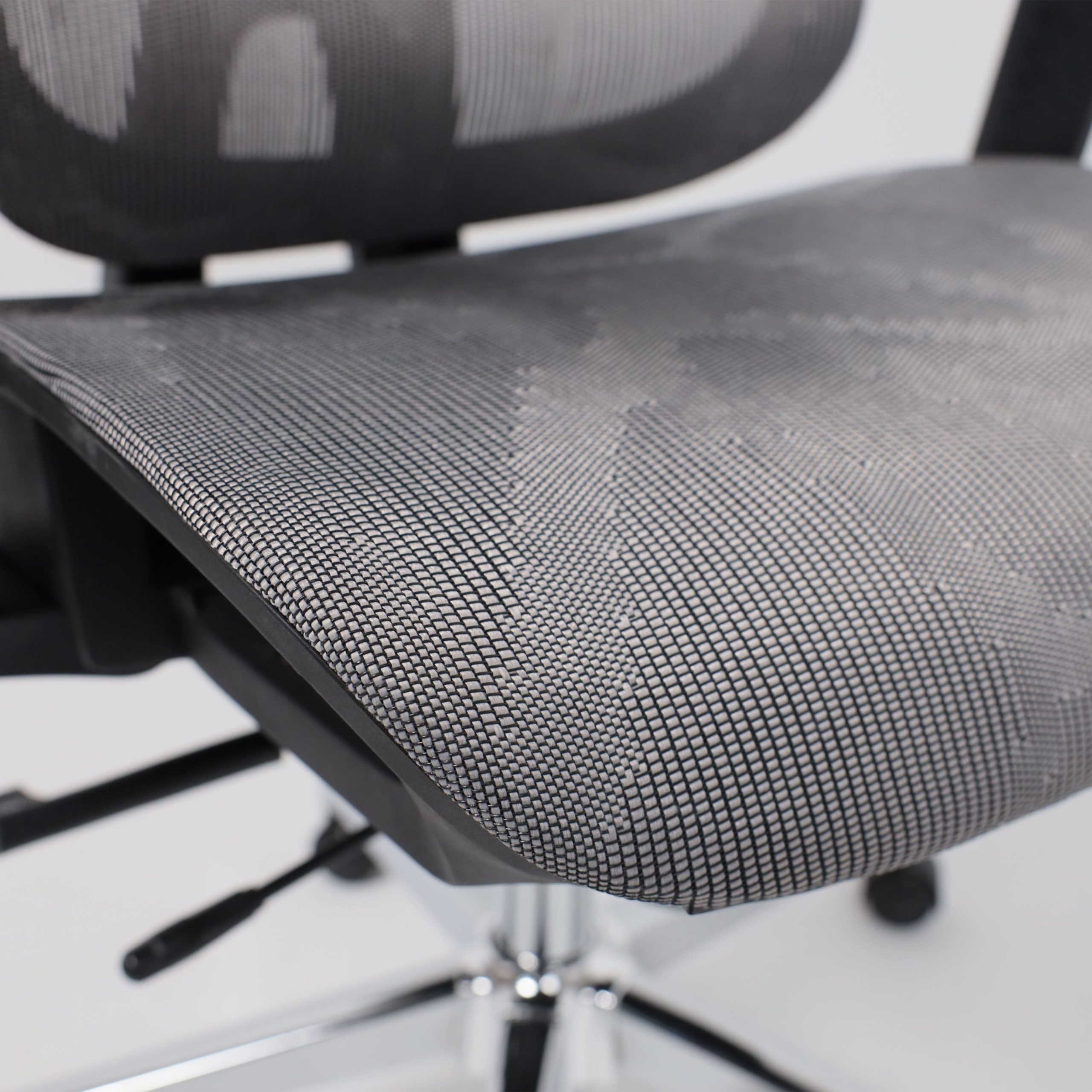 Кресло поворотное EXPERT, серый