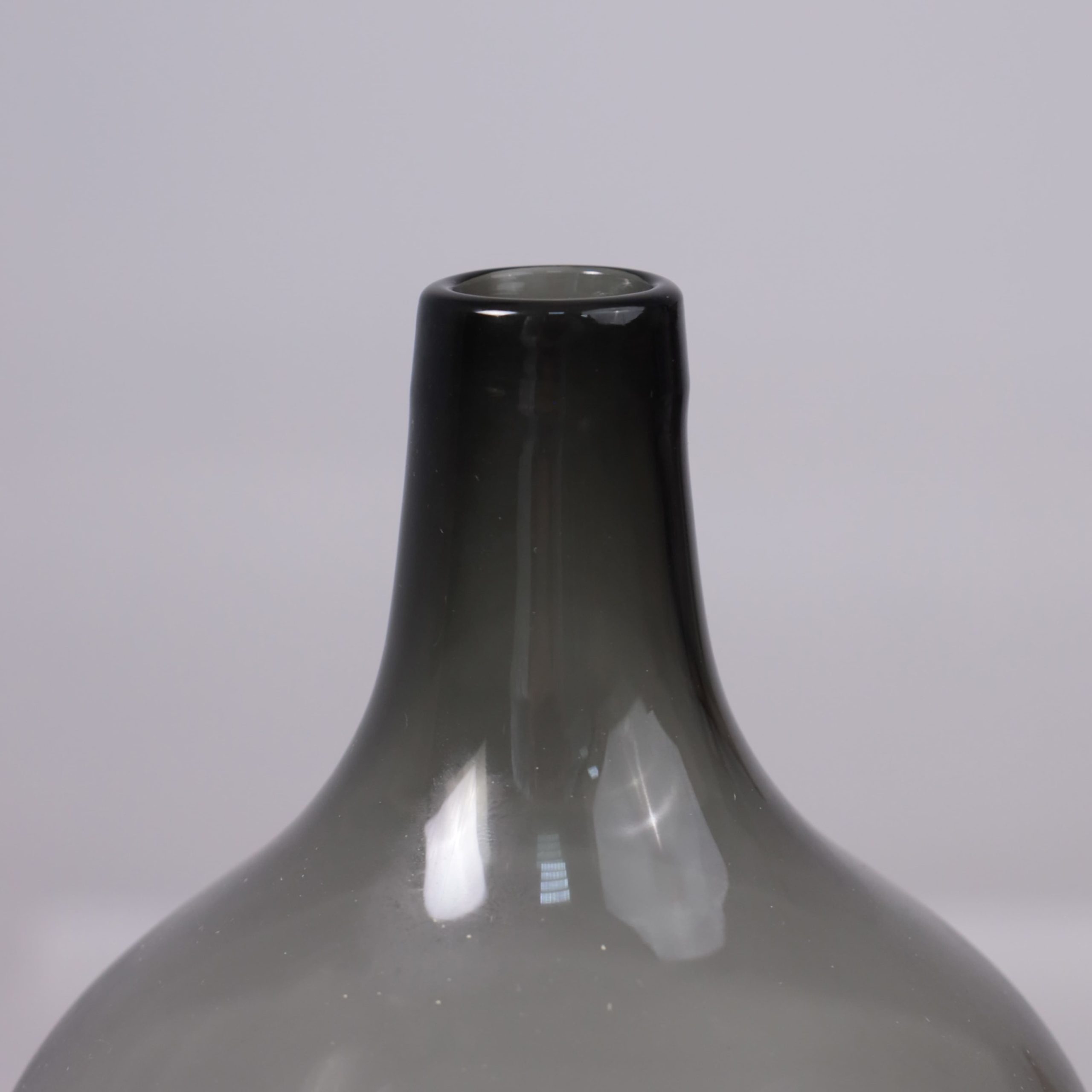 Ваза стеклянная FOAM, дымчатый, 13*20см