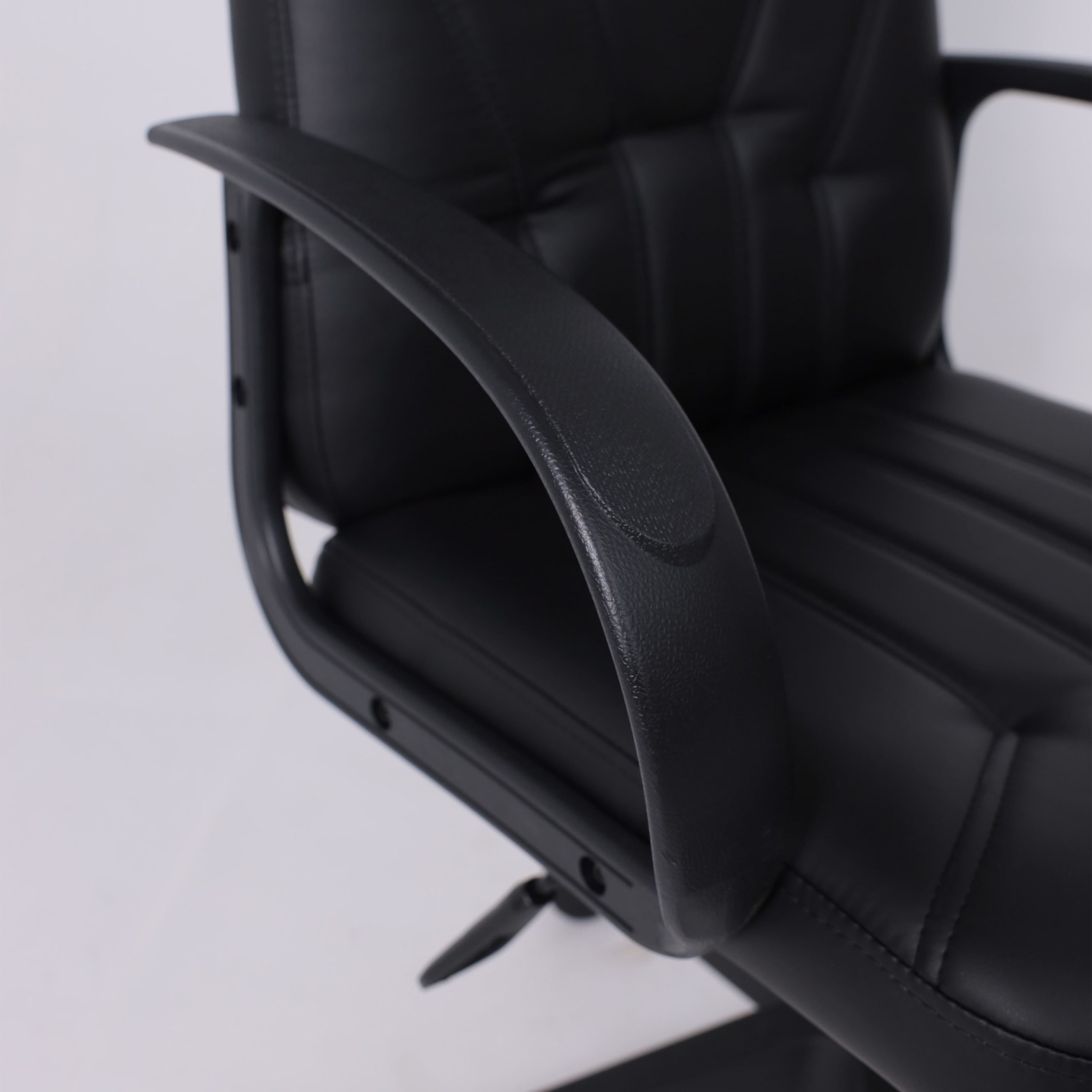 Кресло поворотное МЕНЕДЖЕР PL, экокожа Pegasso черный