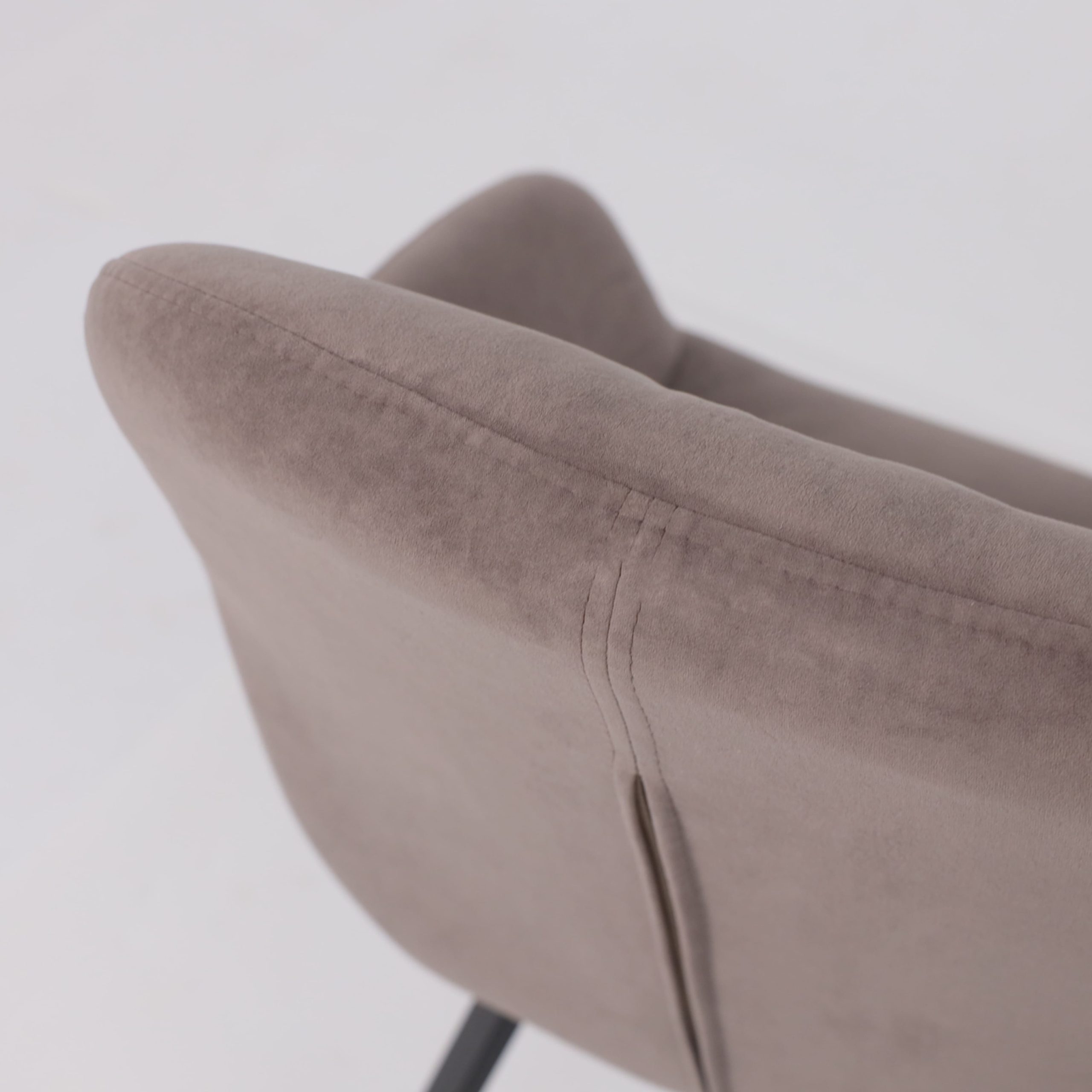 Стул ROMEO SMILE 360, b05 LATTE LUXчерный