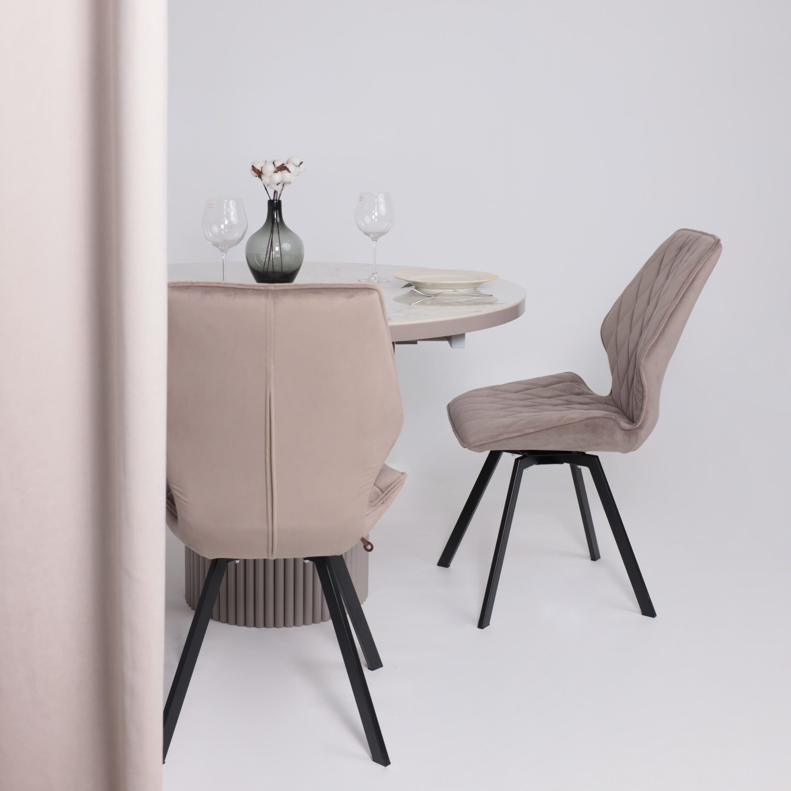 Стул Rafael M-R 360, d05 CAPPUCCINO LUXчерный