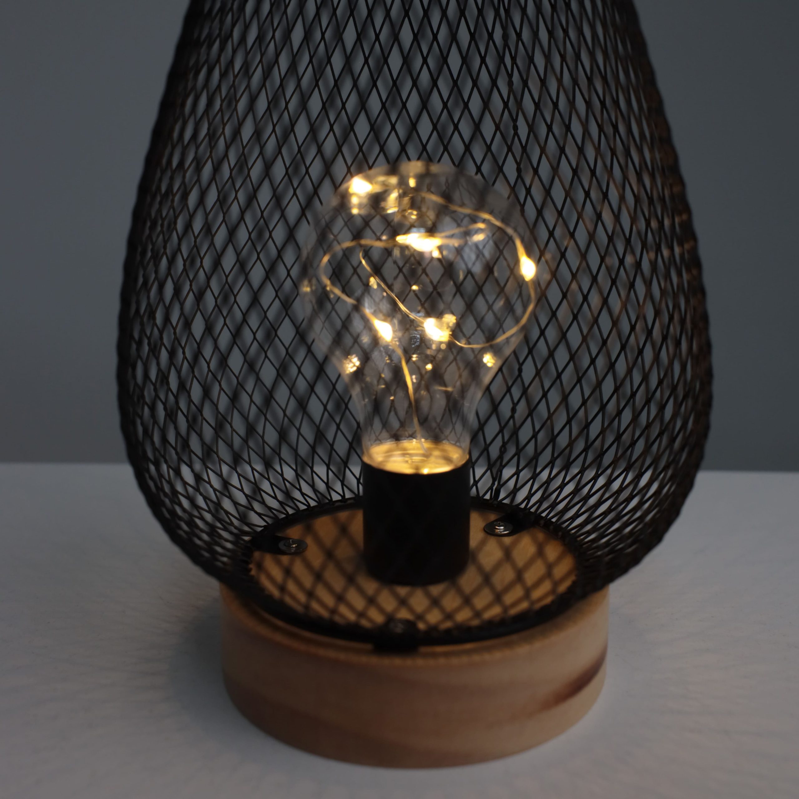 Светильник настольный AKS тип 3 ( Сетка 14х18см 1LED, 2ААА )