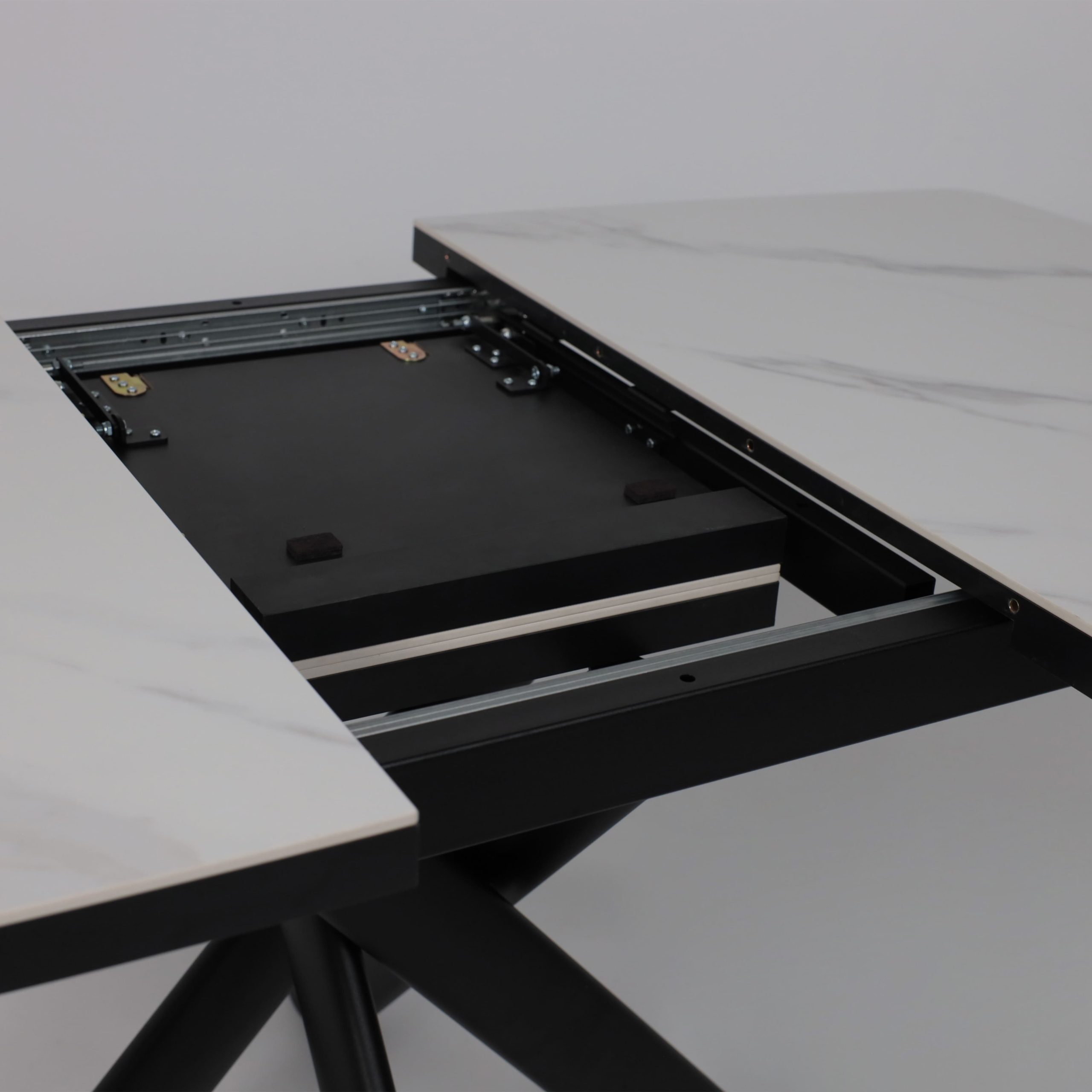 Стол LEONEL-130, раздвижной 130(165)х85, CALAKATTA ST CER/Черный