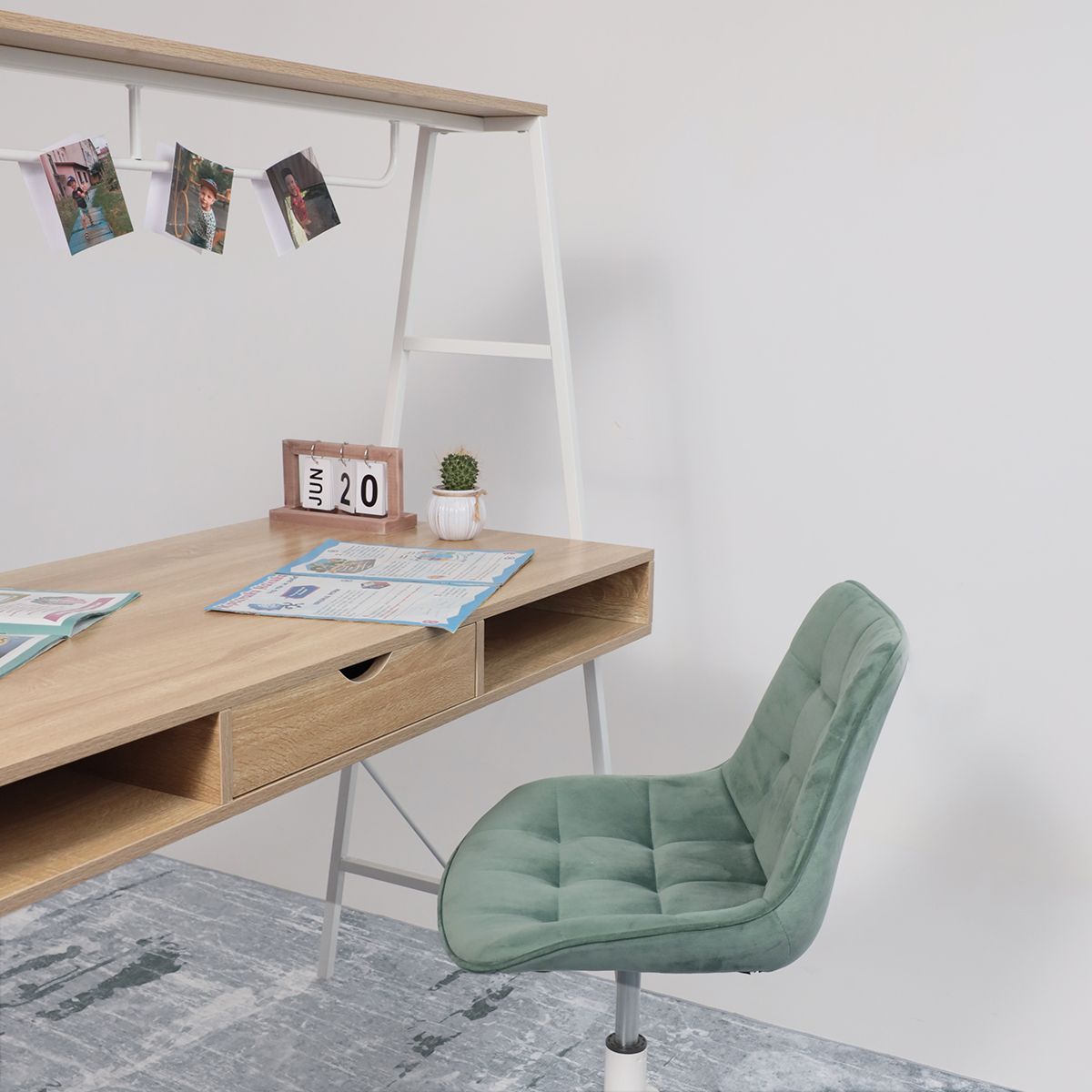 Стол письменный VECTOR, светлый дуб/белый металл, 1390*600*1400