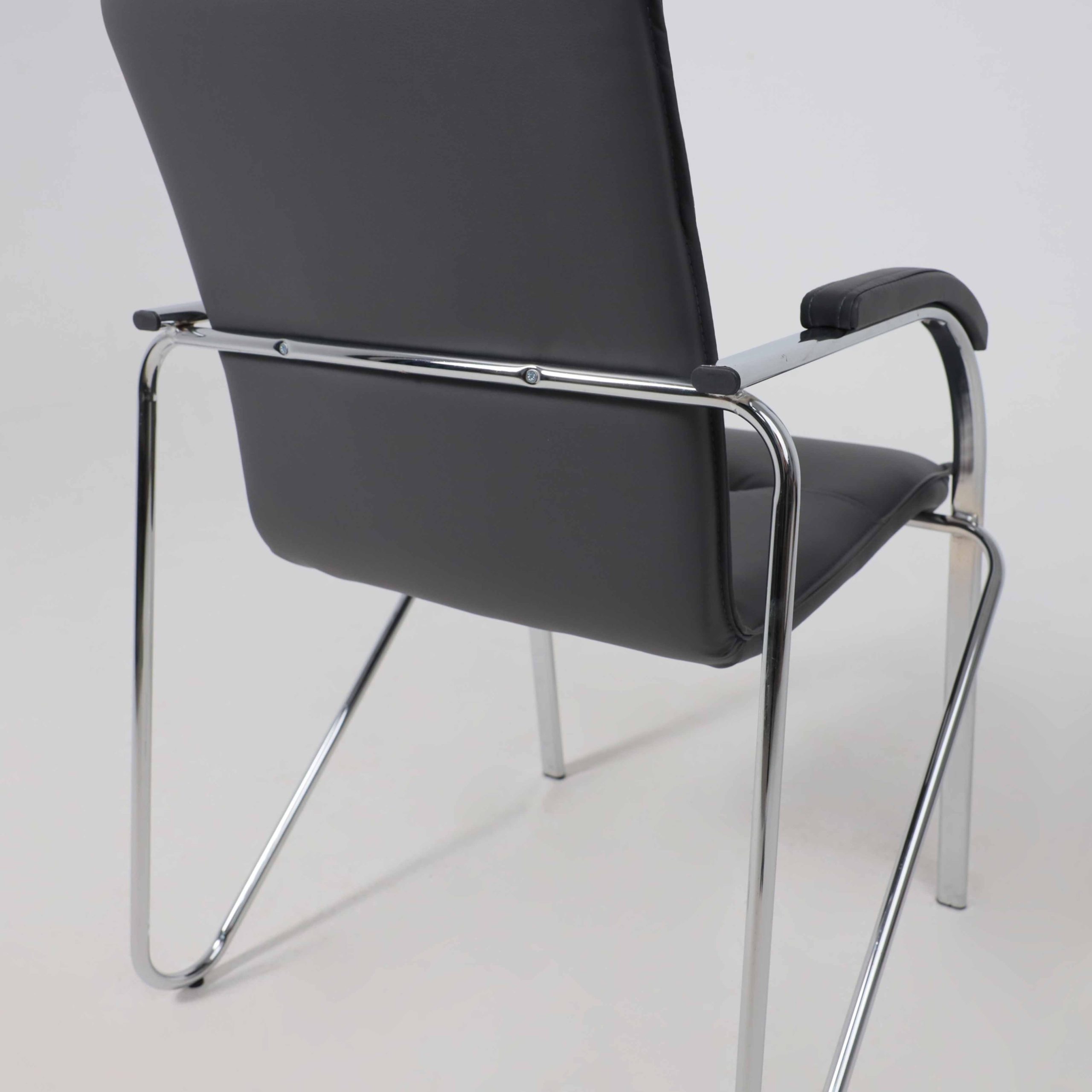 Кресло SAMBA AKS-1 Pegasso темно-серый, мягкие подлокотники