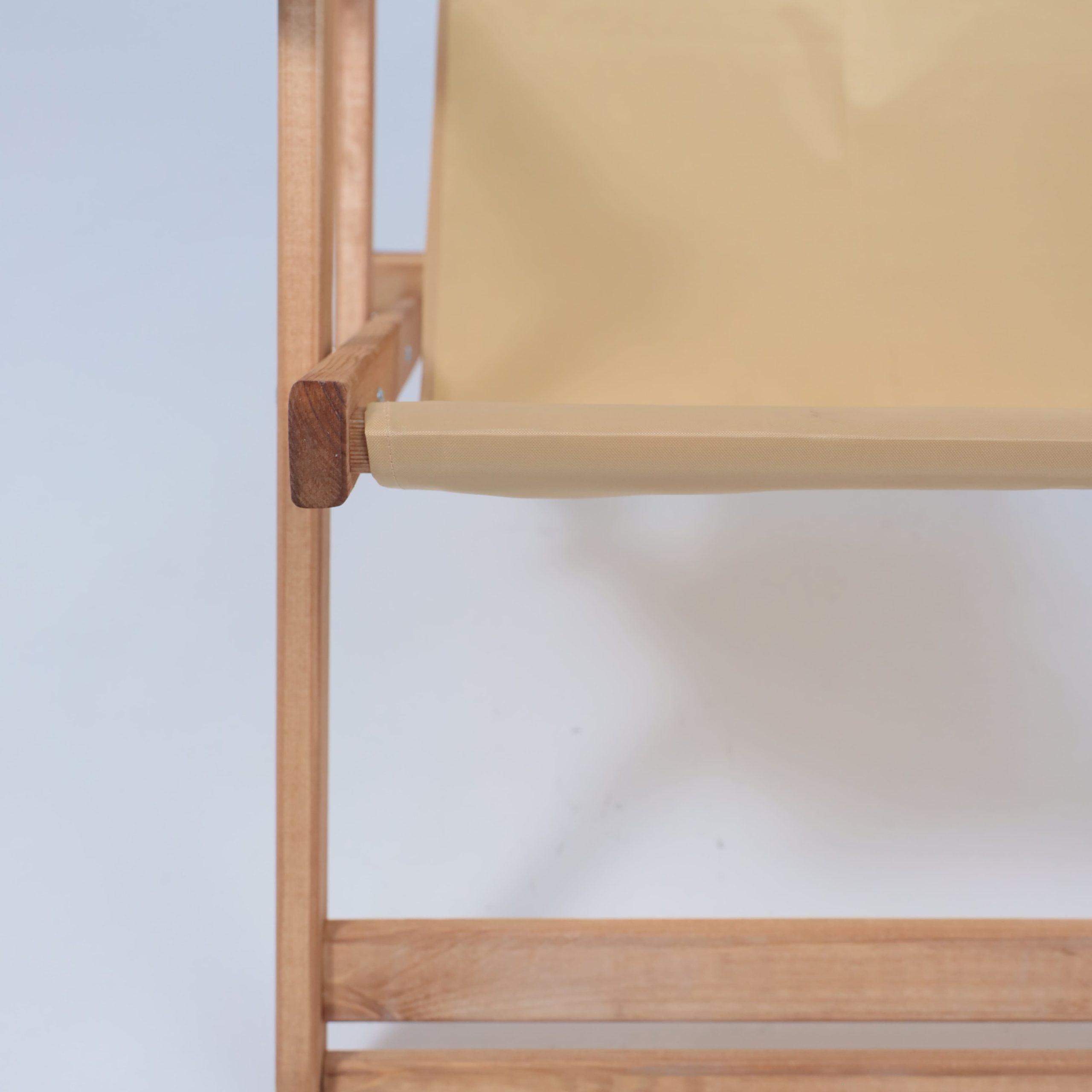 Кресло-шезлонг с подлокотниками DYATEL сиденье из ткани сосна (цвет дуб)