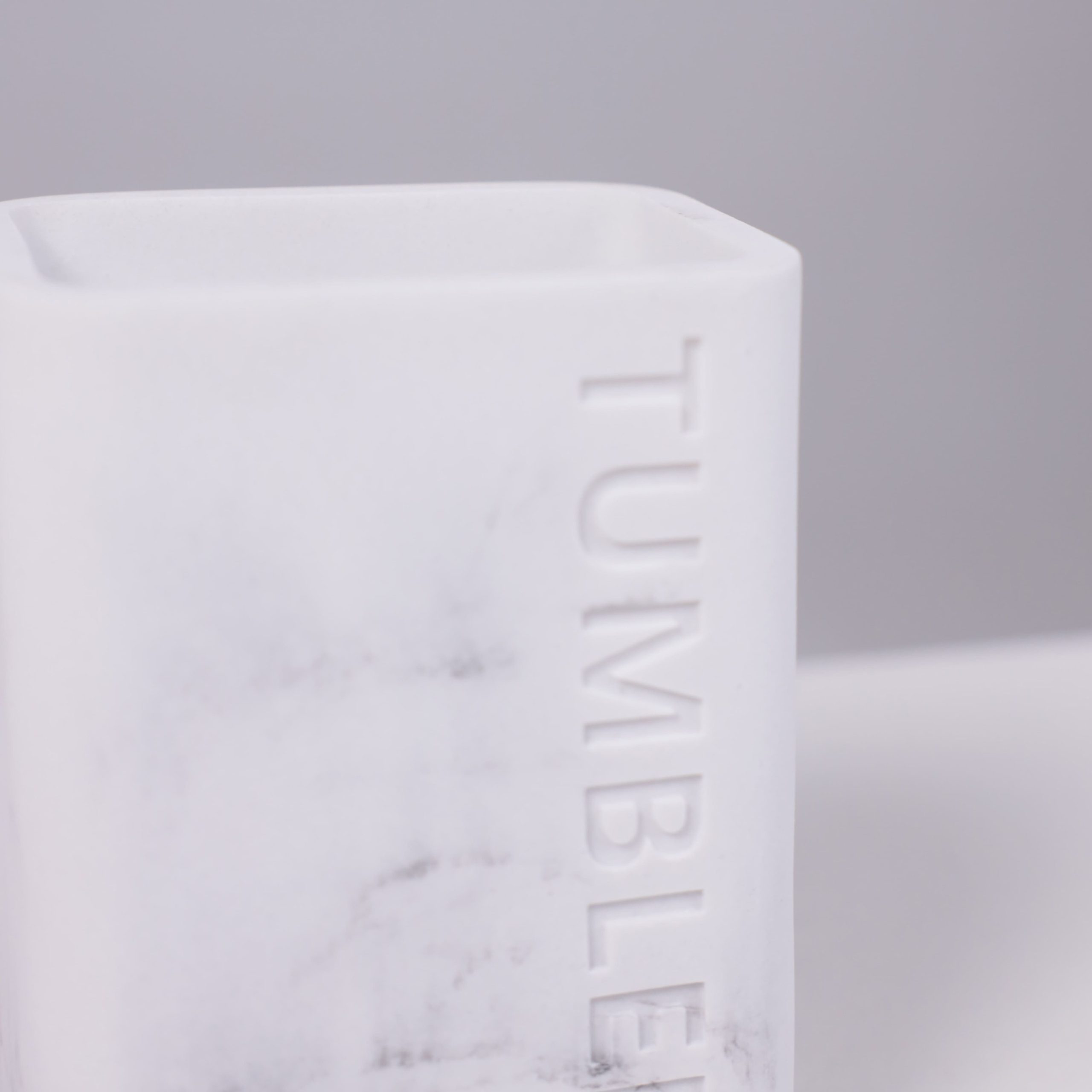 Держатель для зубных щеток NOVA, белый мрамор